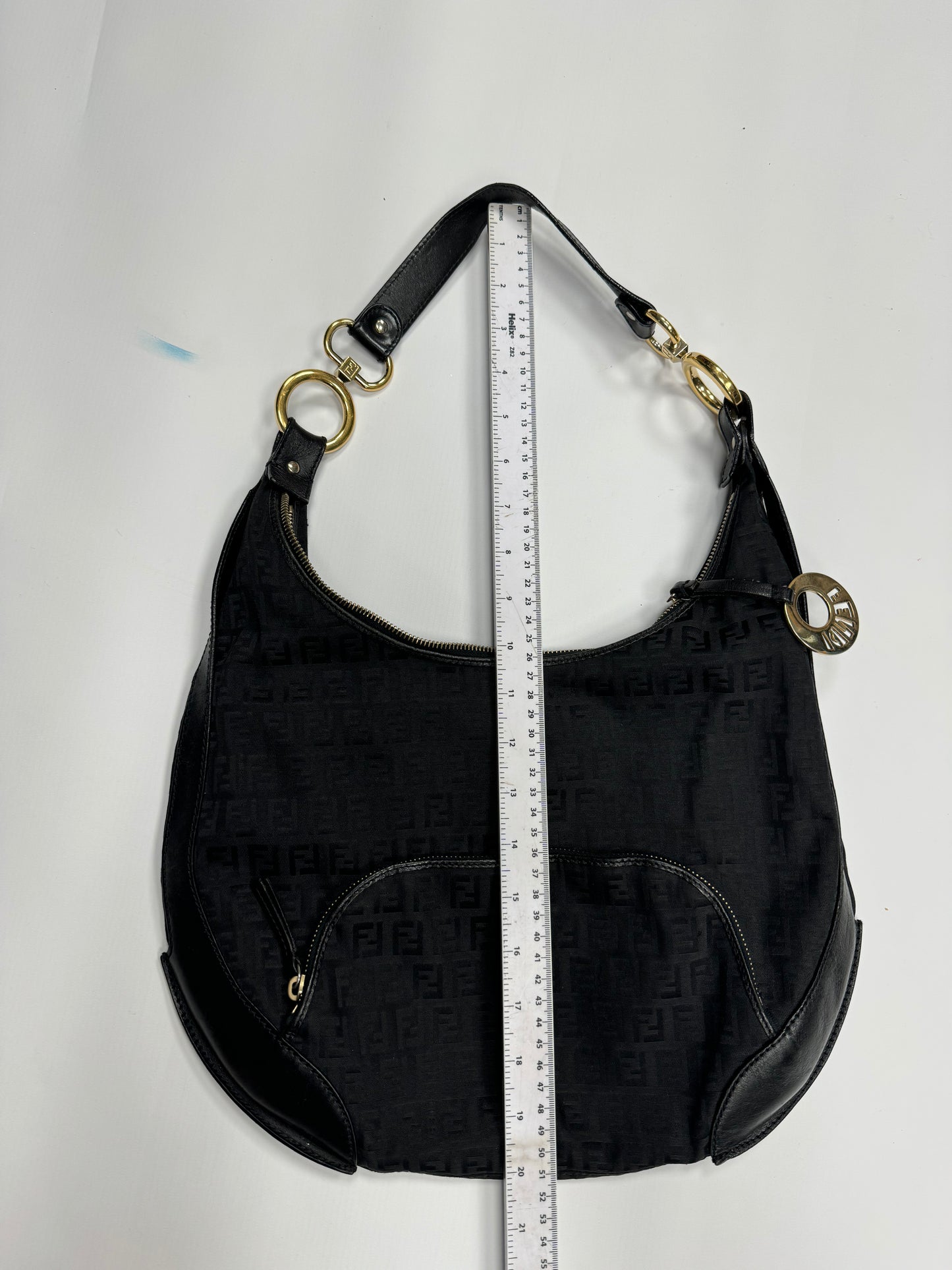 Fendi chef shoulder bag (OS)
