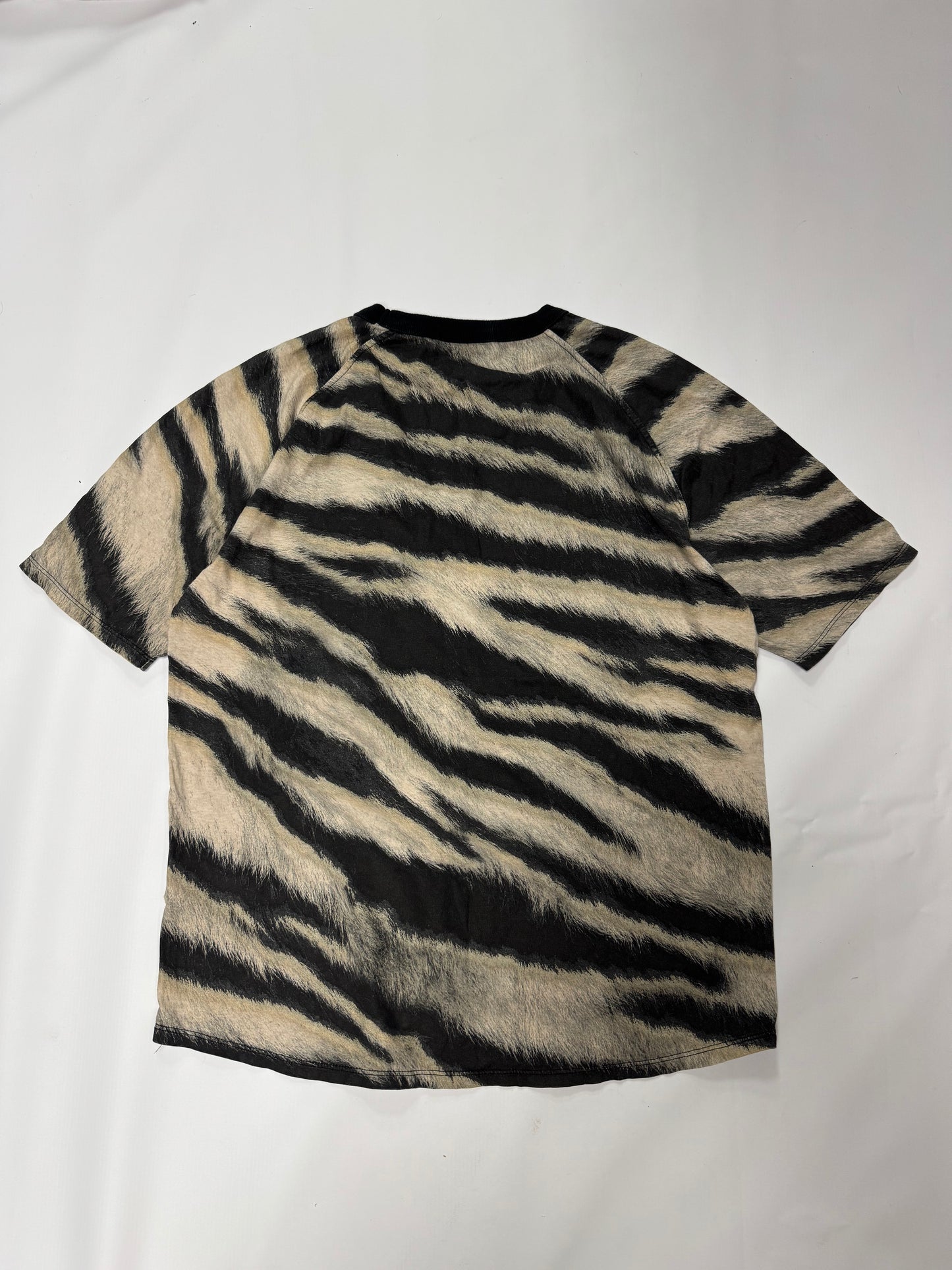 Stone island white tiger camo T shirt (M)