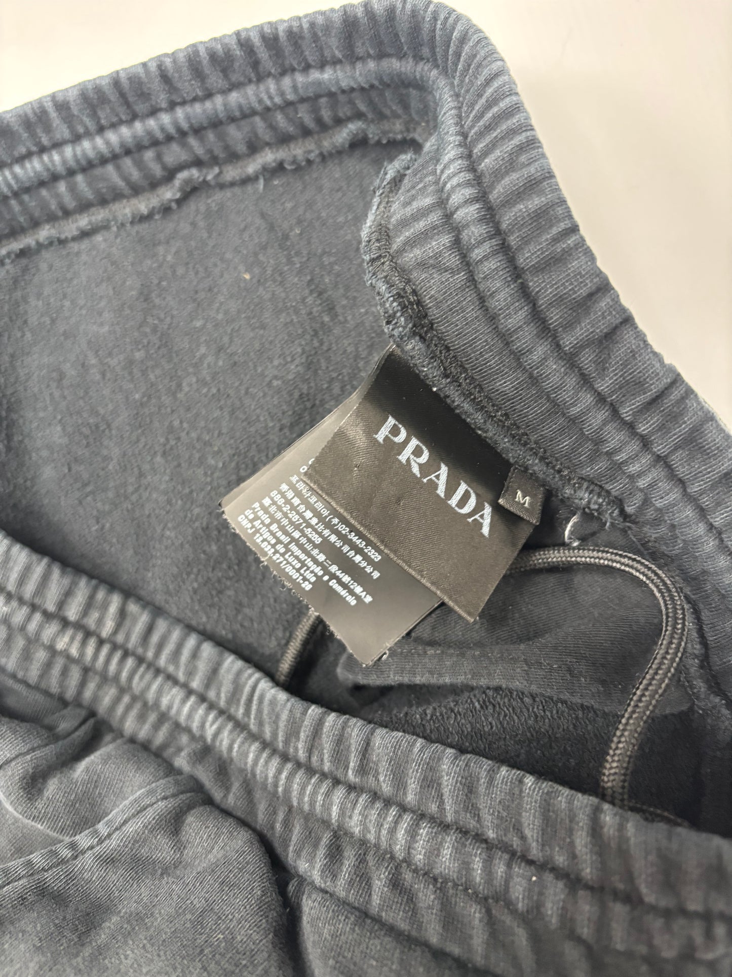 Prada sport jogger shorts (M)