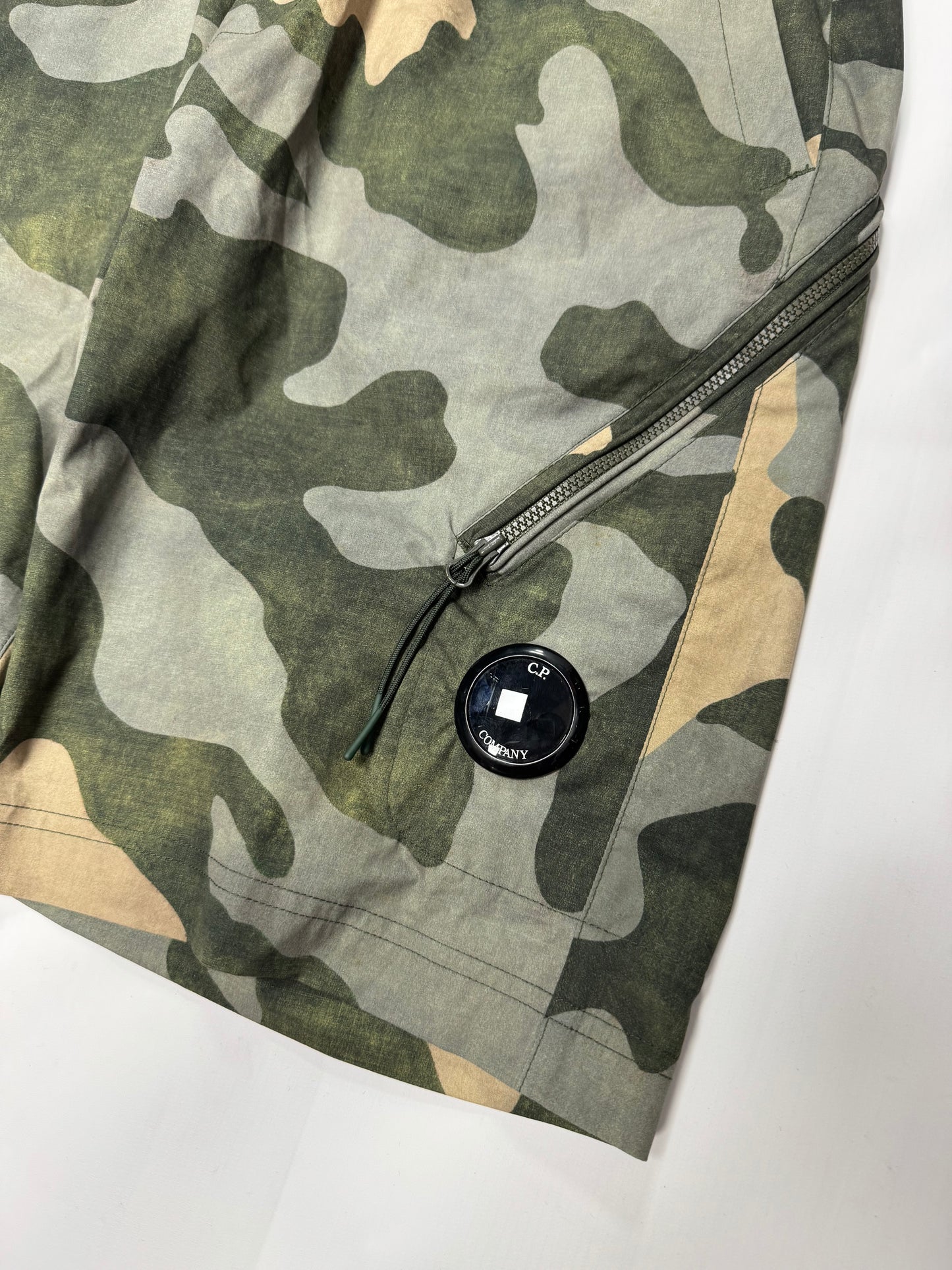 Cp company Swedish camo shorts (M)