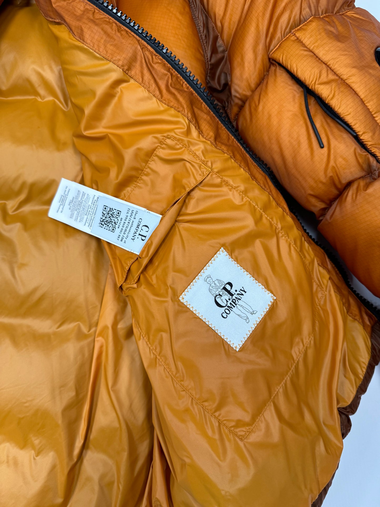 Cp company DD shell down jacket (L)