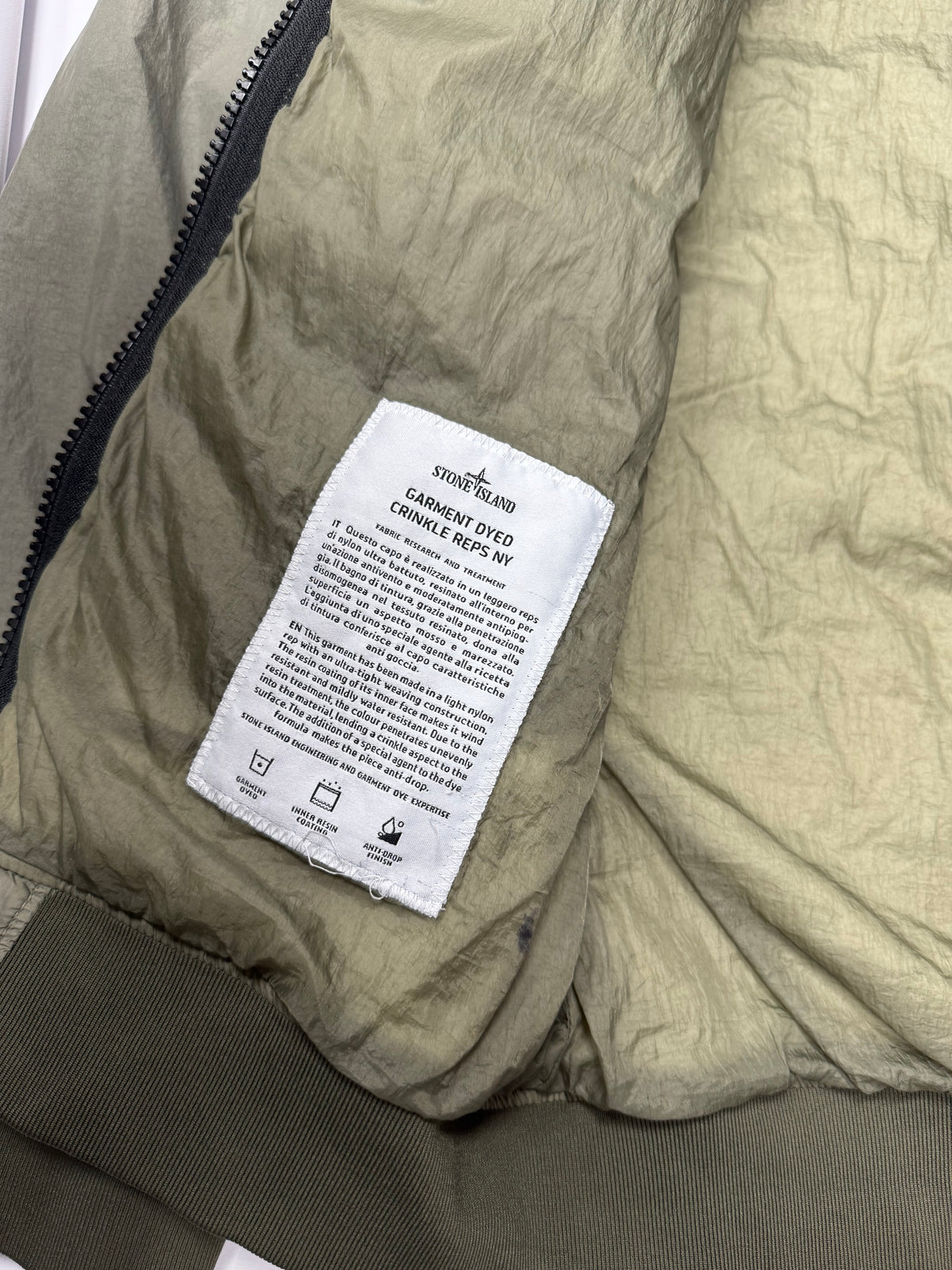 Stone island garment dyed crinkle reps hooded Ny bomber jacket (L)