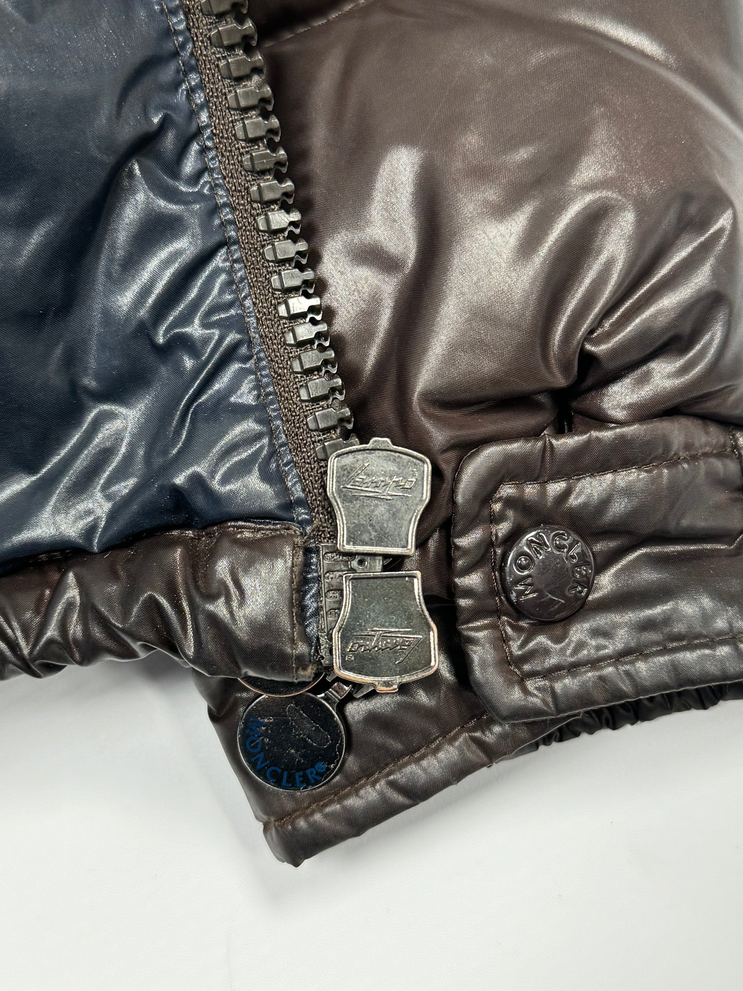 Moncler maya jacket (M)