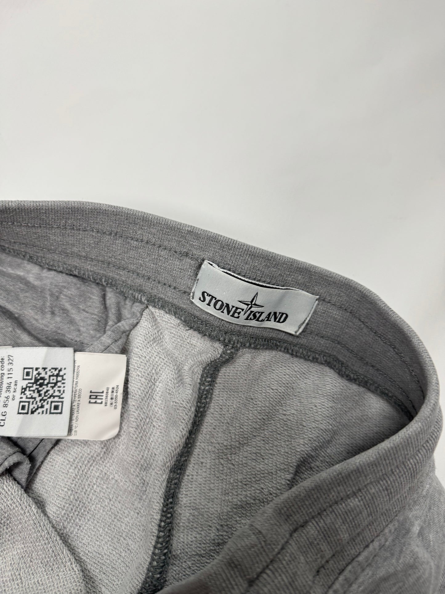 Stone island jogger shorts (M)