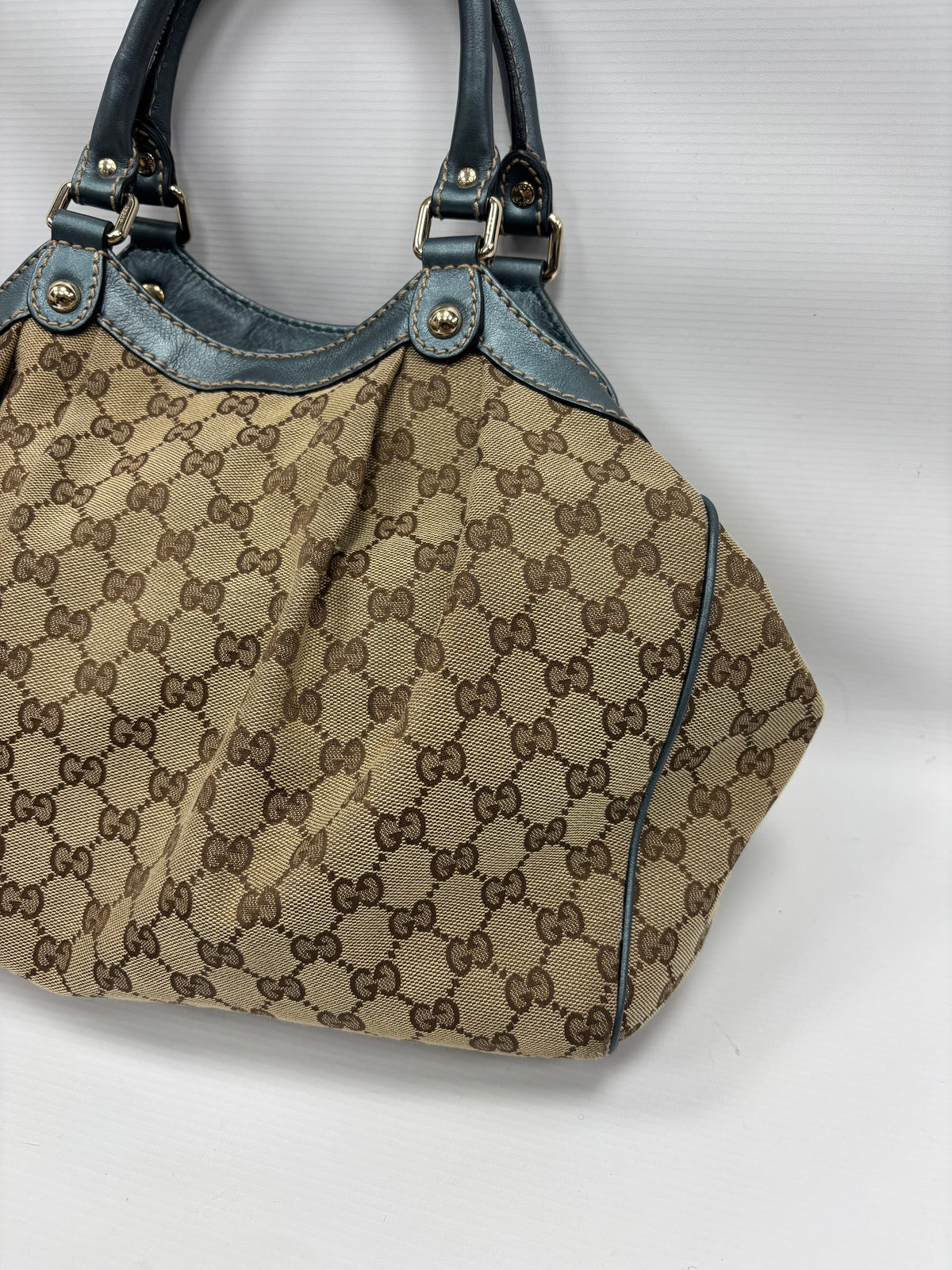 Gucci sukey medium tote bag