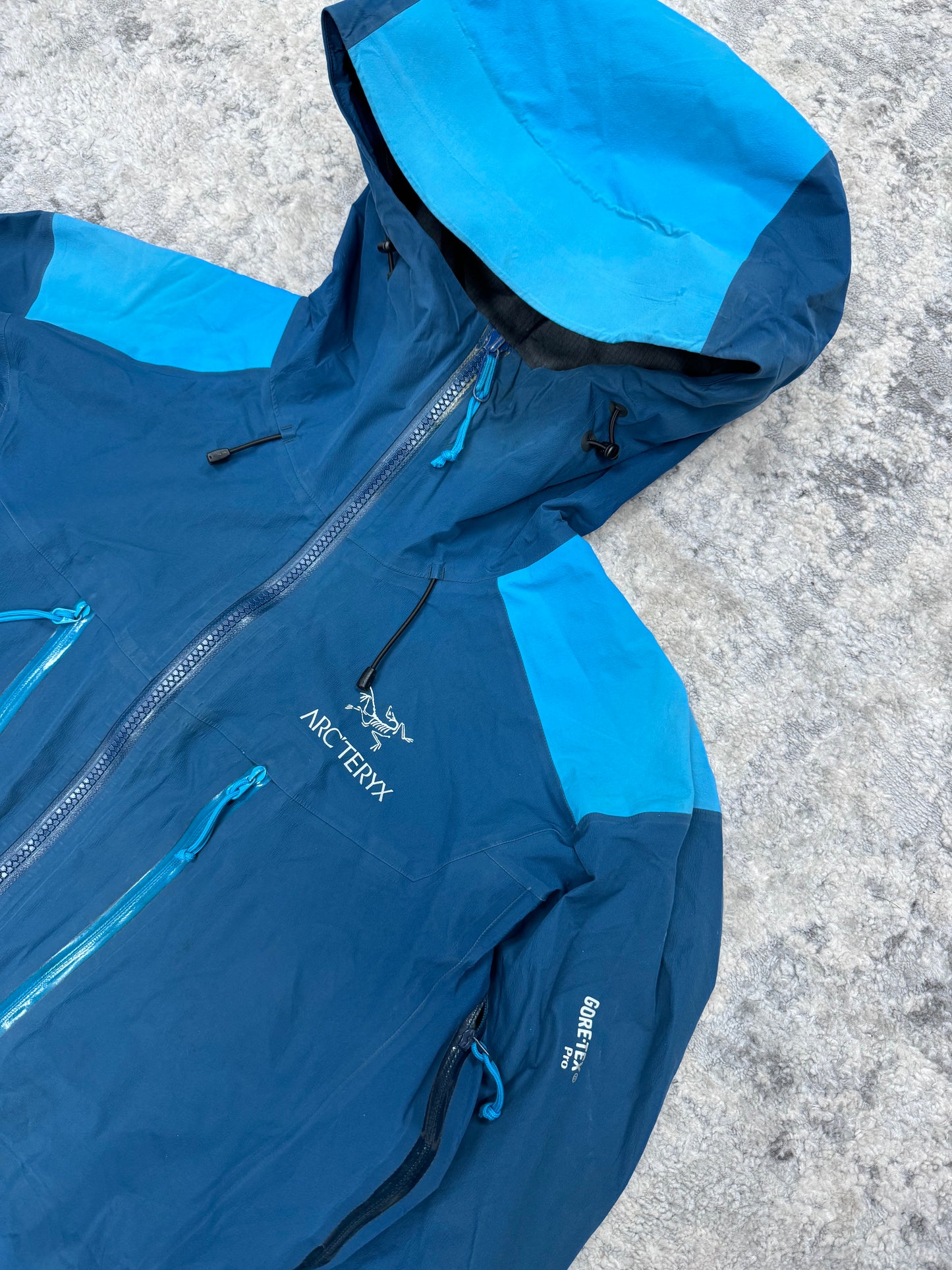 Arcteryx alpha AR jacket (S)