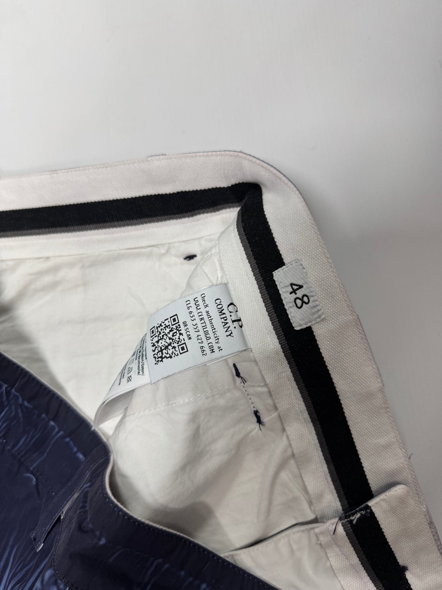 Cp company metropolis shorts (M)