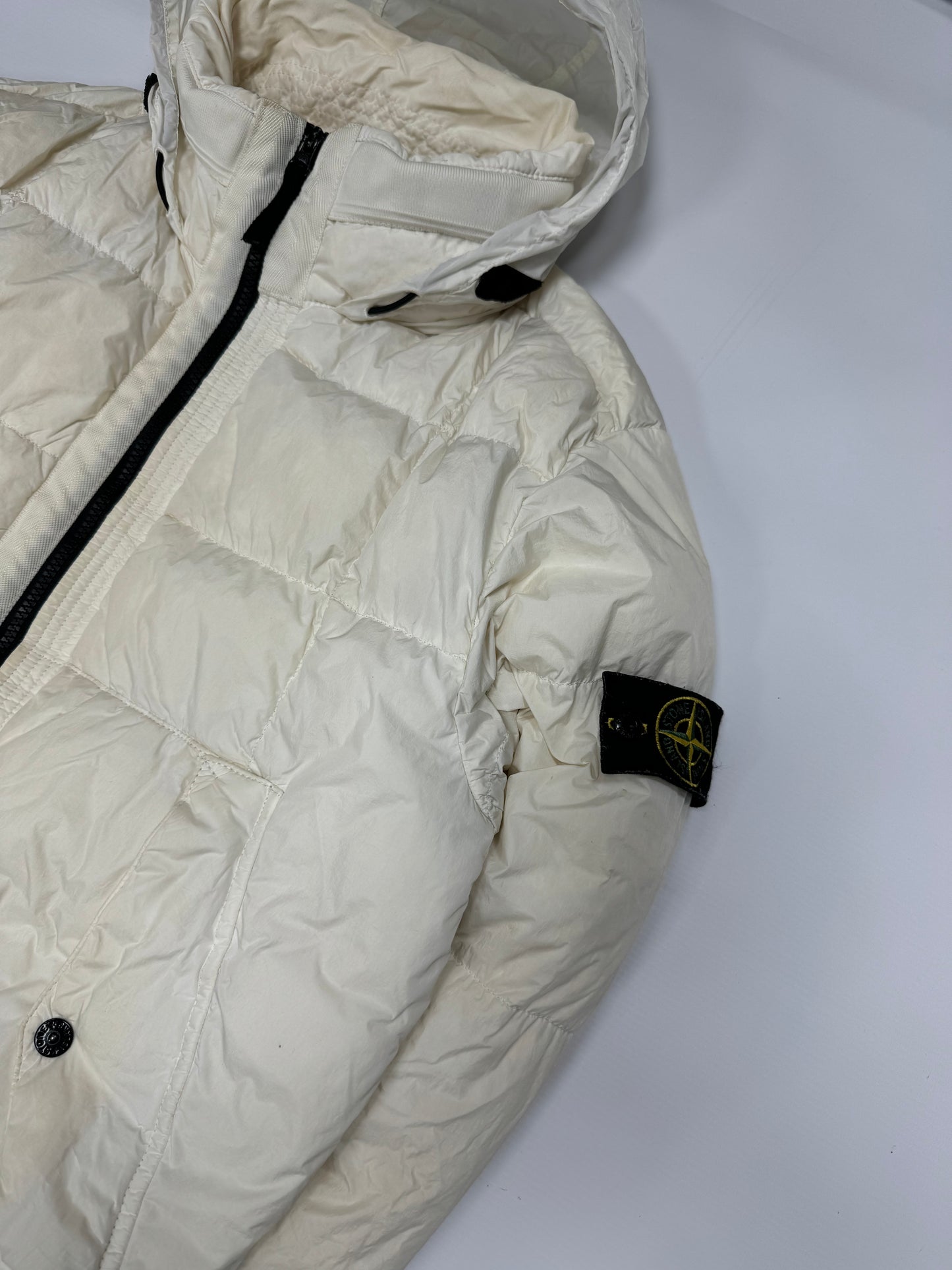 Stone island garment dyed down puffer (S)