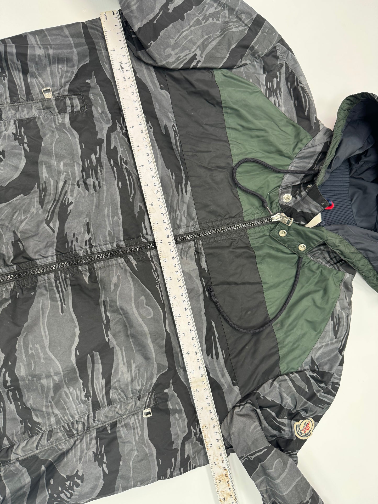 Moncler camo nylon jacket (L)