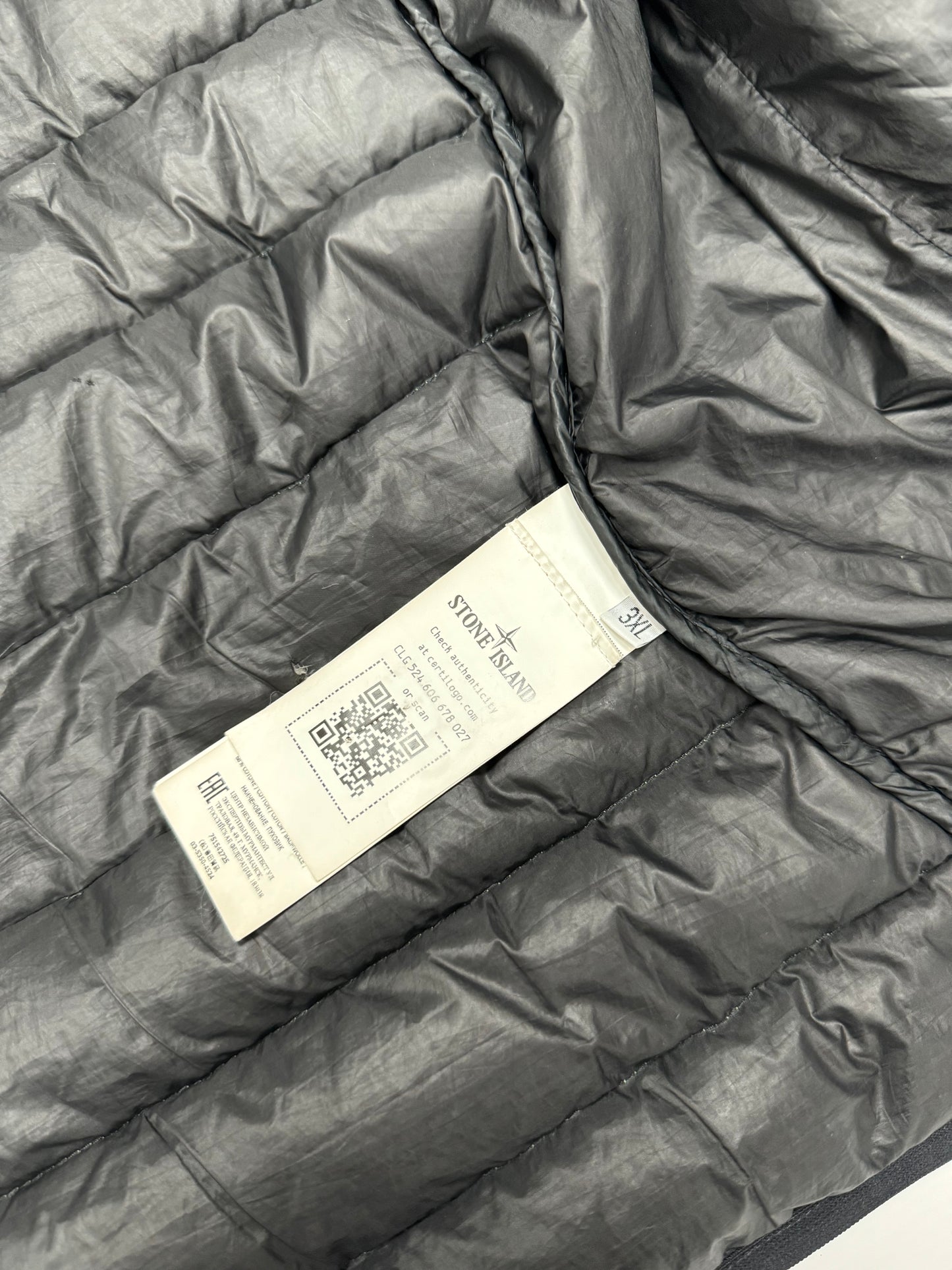 Stone island nylon tela down jacket (XXL)