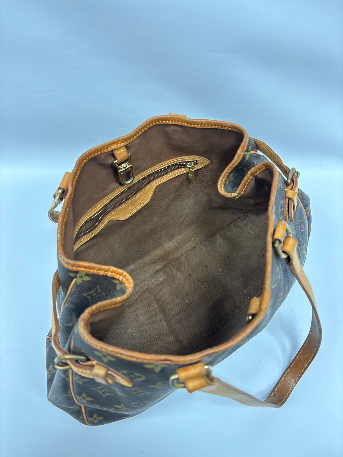 Louis Vuitton Batignolles medium tote bag