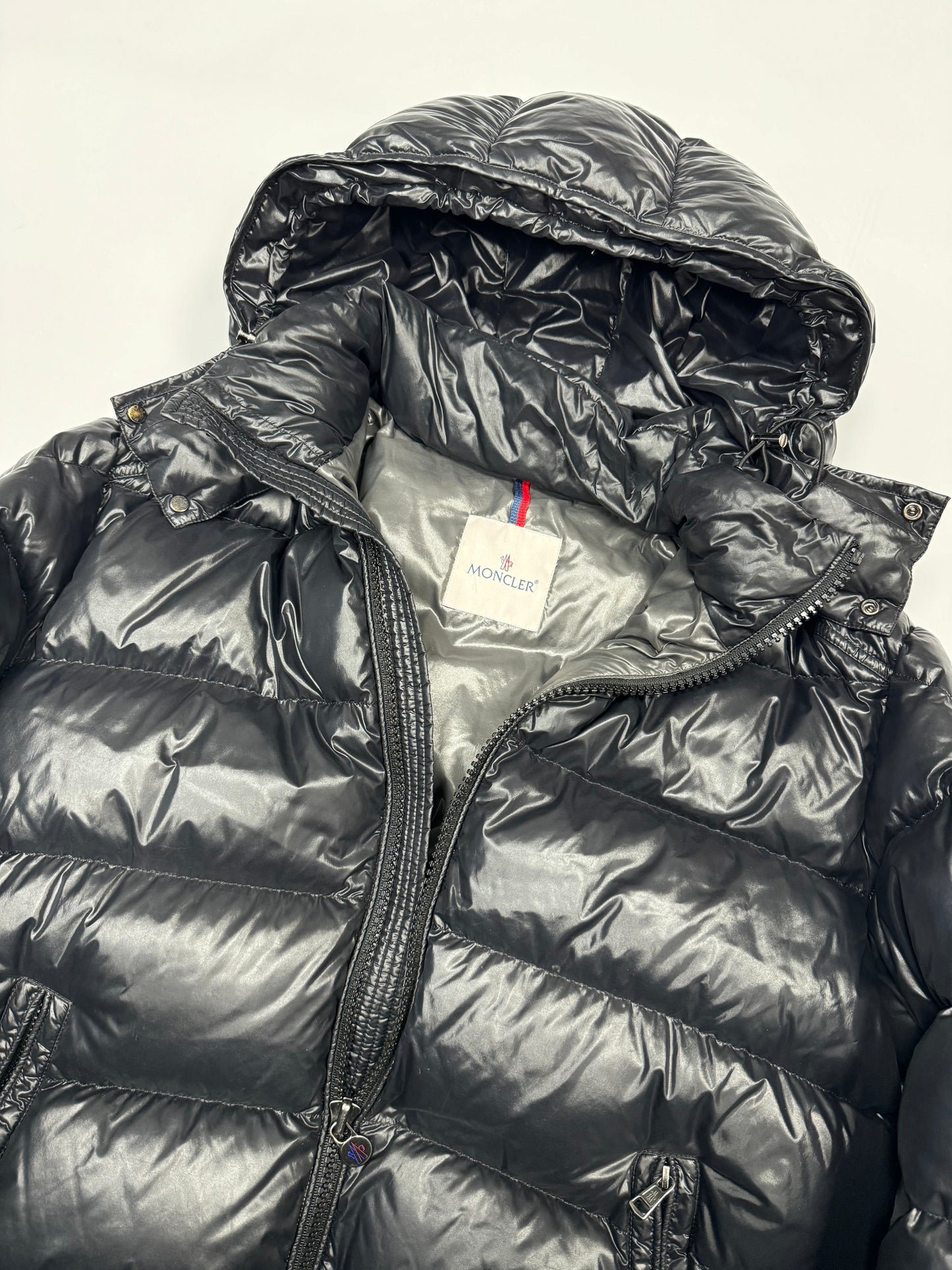 Moncler maya jacket (XL)