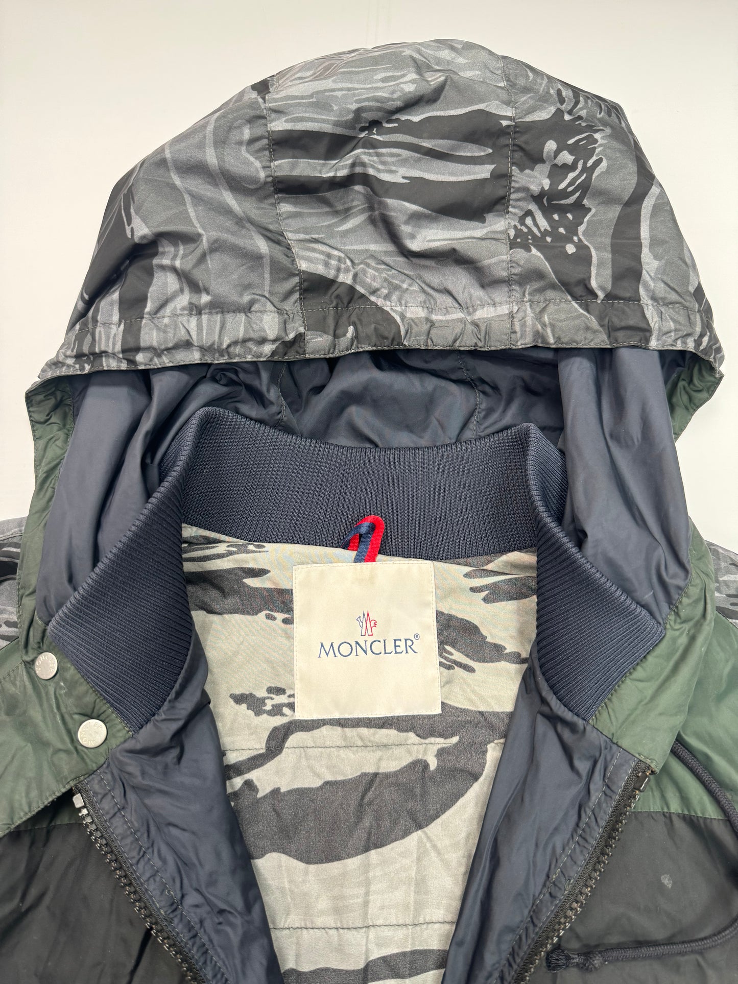 Moncler camo nylon jacket (L)