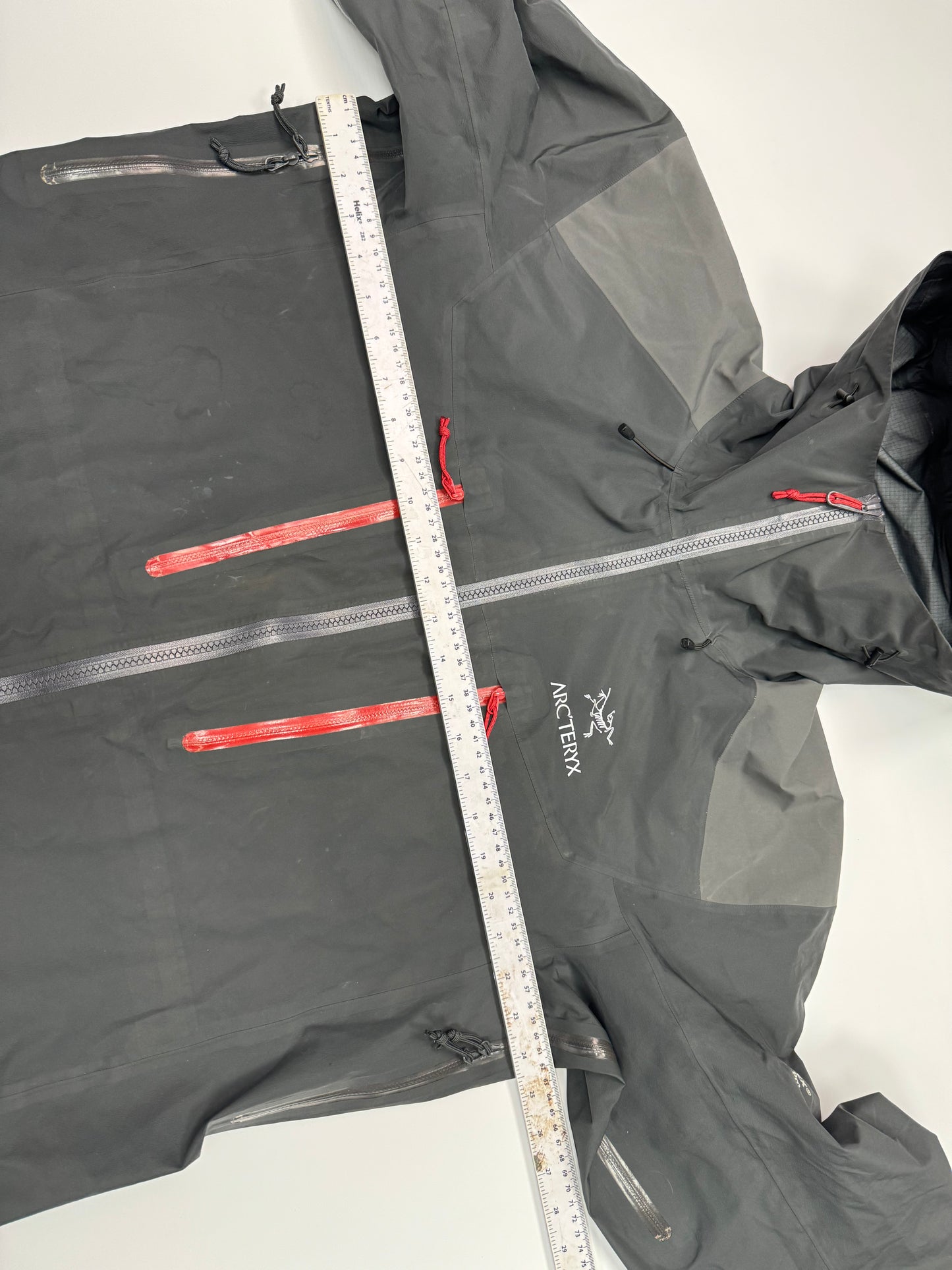 Arcteryx alpha AR jacket (L)