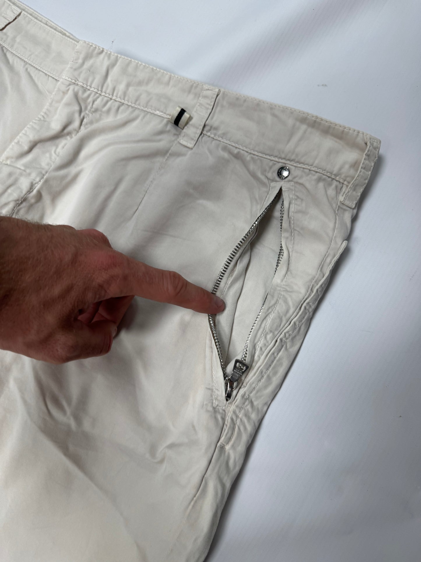 Prada sport cargo shorts (XL)