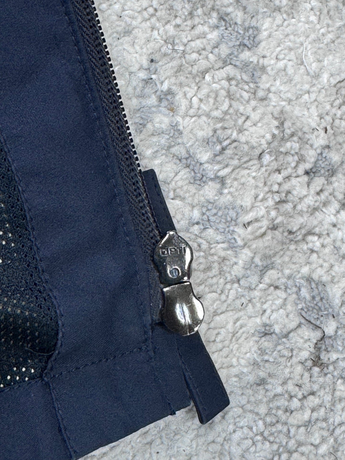 Prada sport goretex jacket (M)