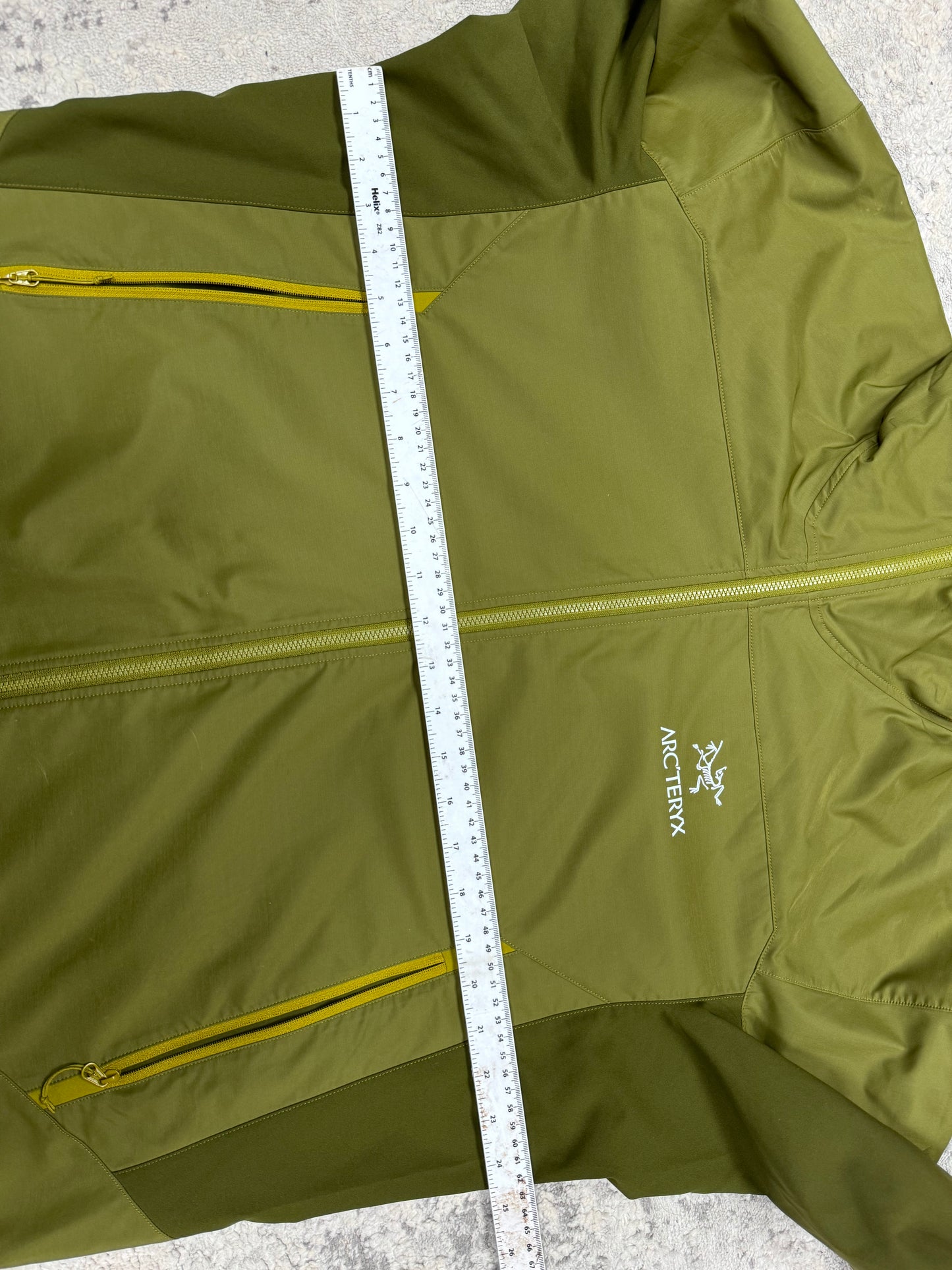 Arcteryx tenquille hooded jacket (XL)