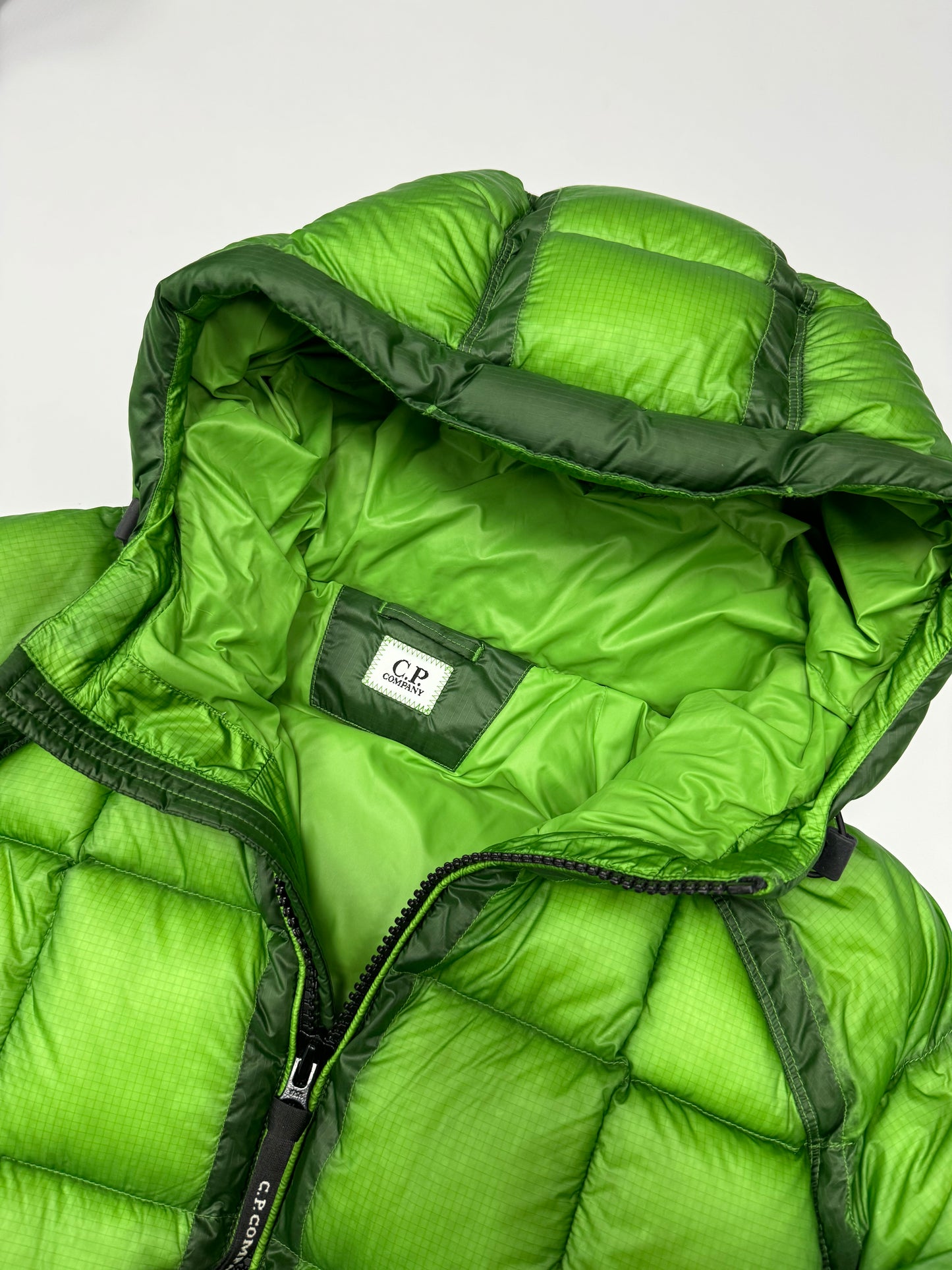 Cp company DD shell down jacket (L)