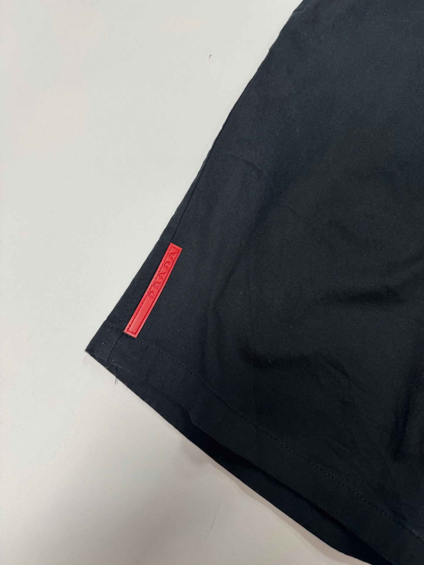 Prada sport shorts (M)