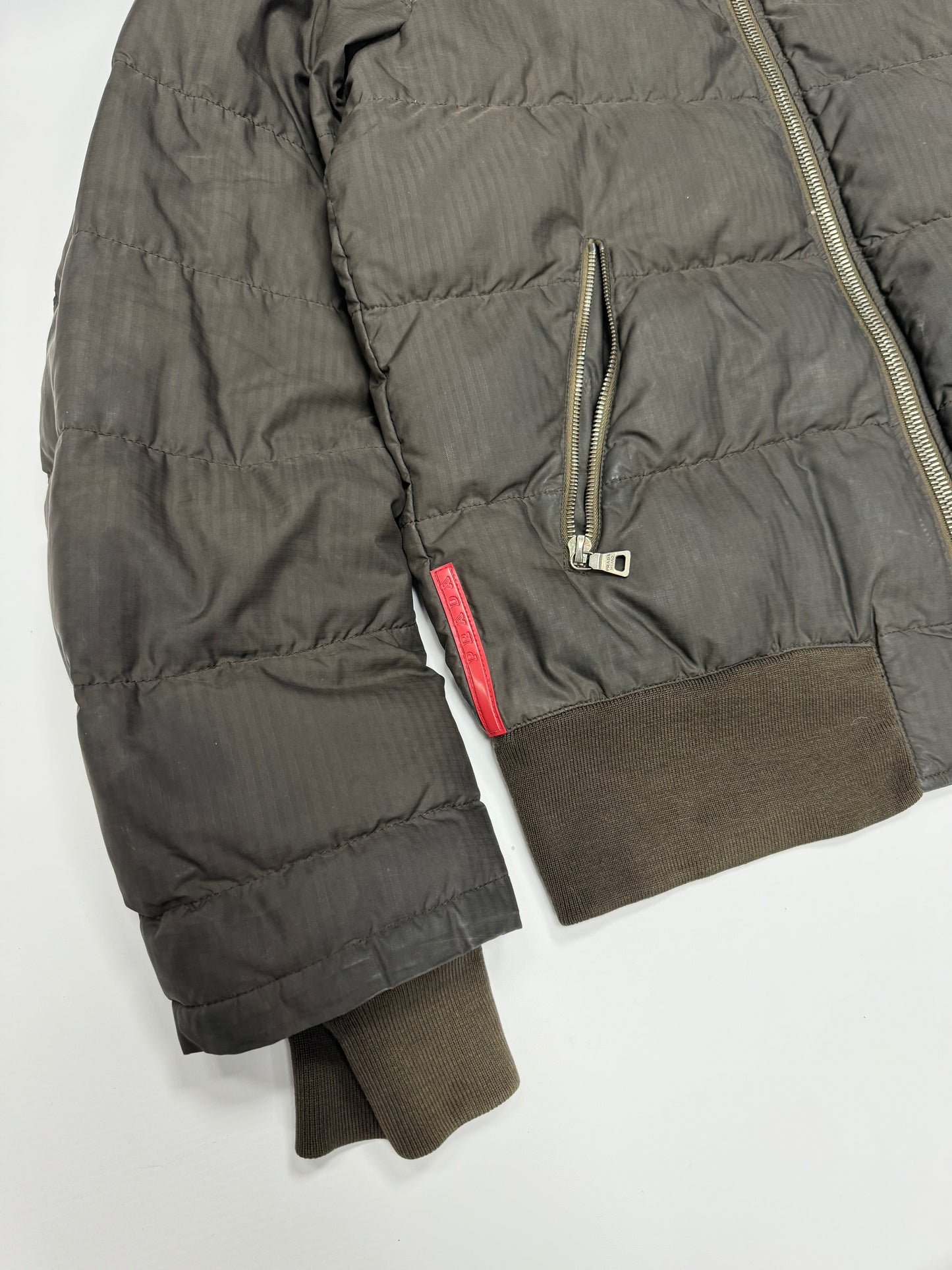 Prada sport puffer jacket (M)