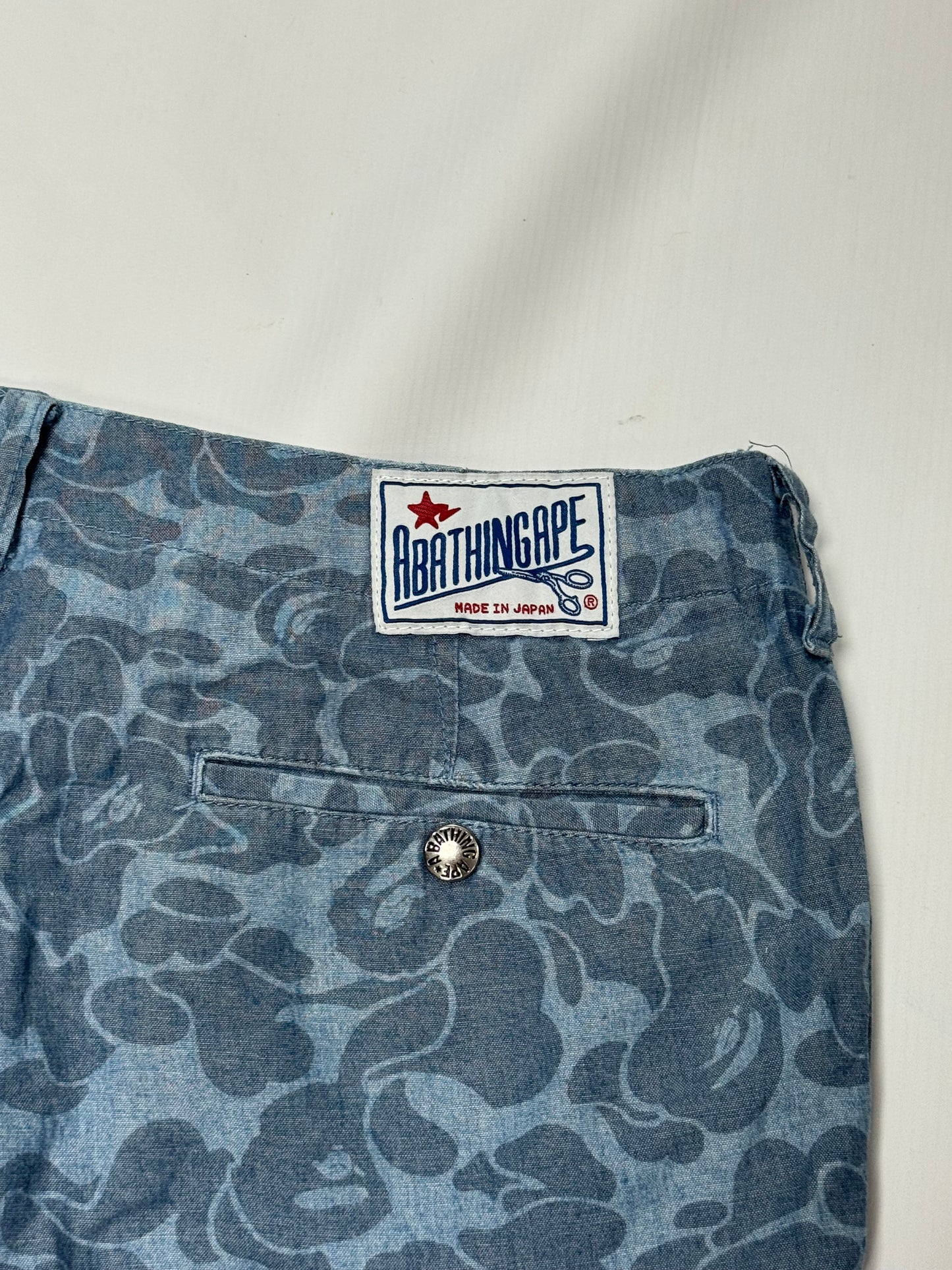 Bape camo Bermuda shorts (M)