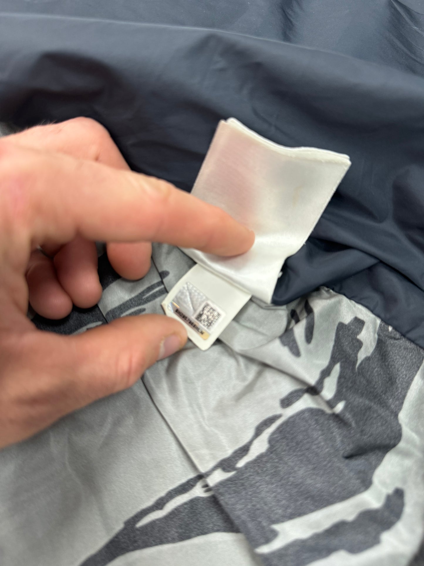 Moncler camo nylon jacket (L)