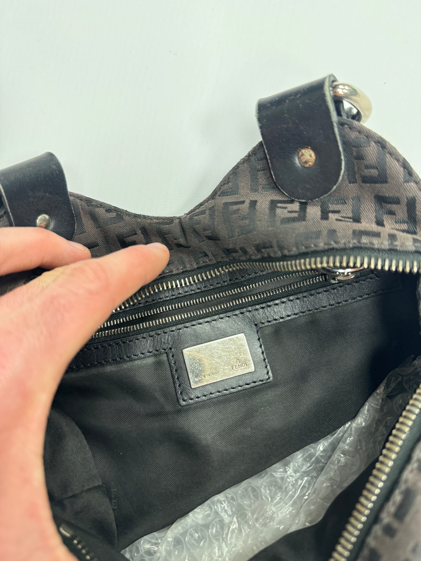 Fendi trapezio handbag (OS)