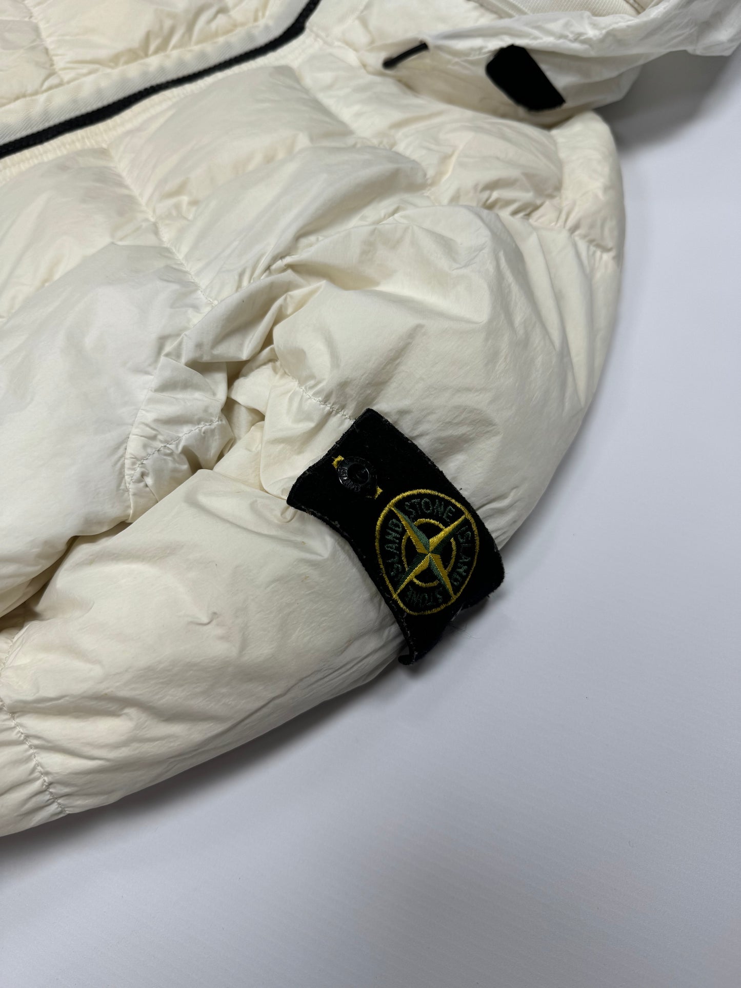 Stone island garment dyed down puffer (S)