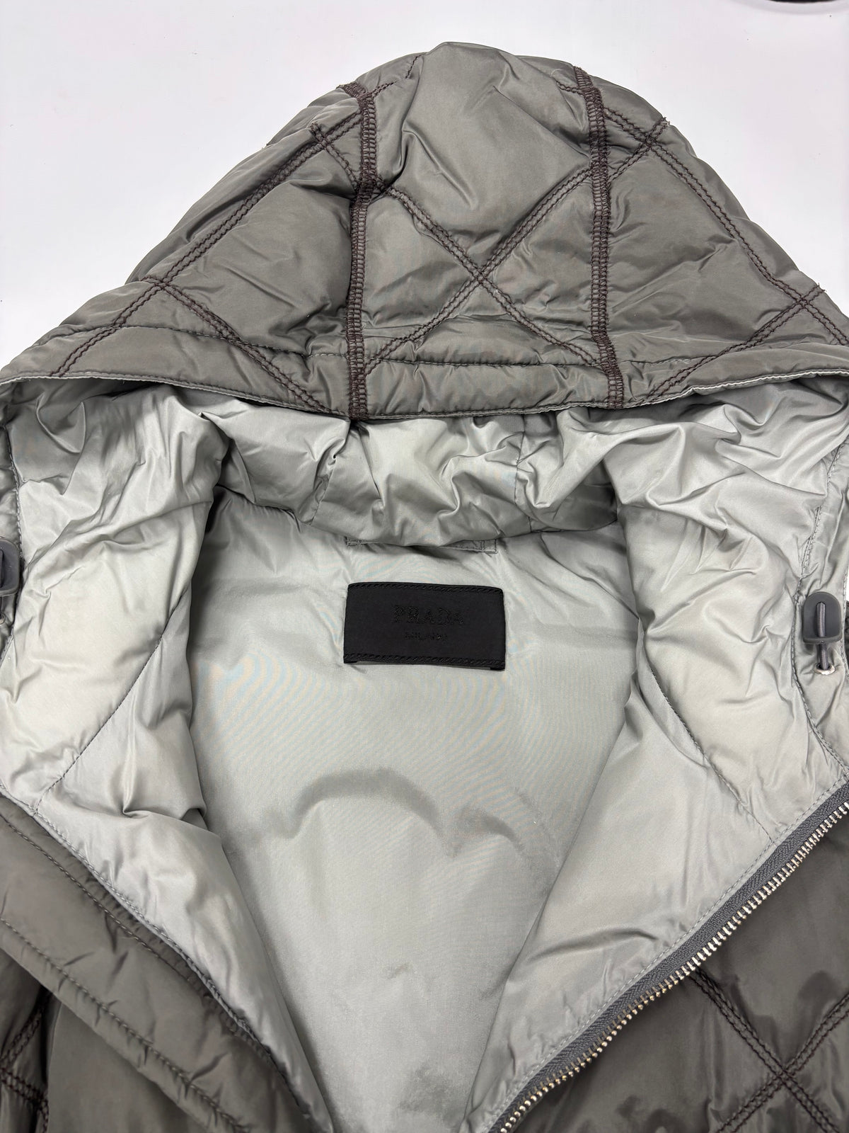 Prada Milano nylon diamond stitch down jacket (L)