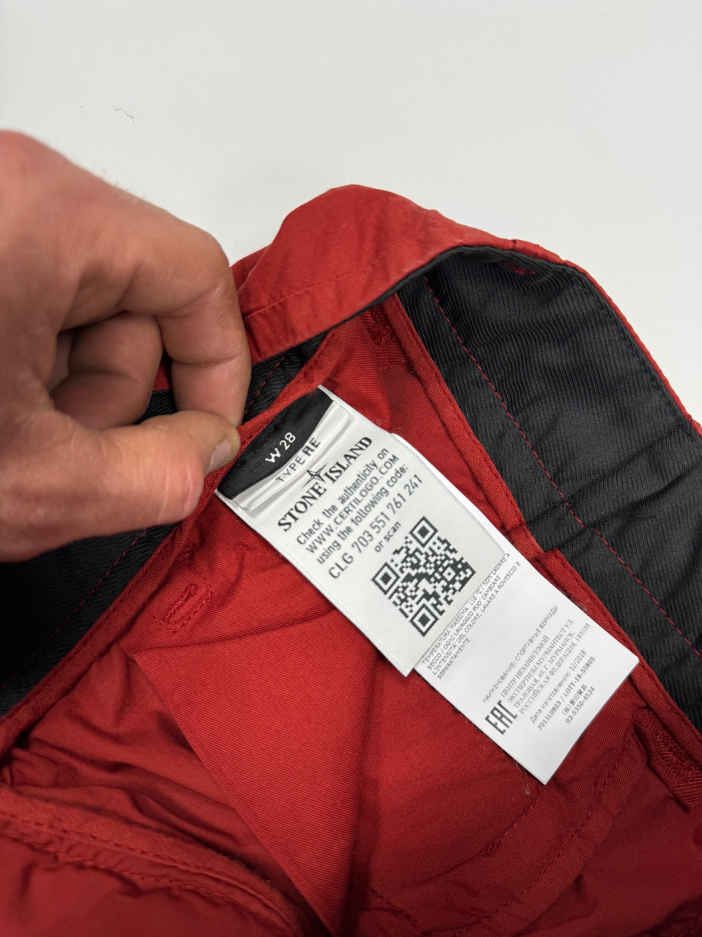 Stone island cargo shorts (w28)