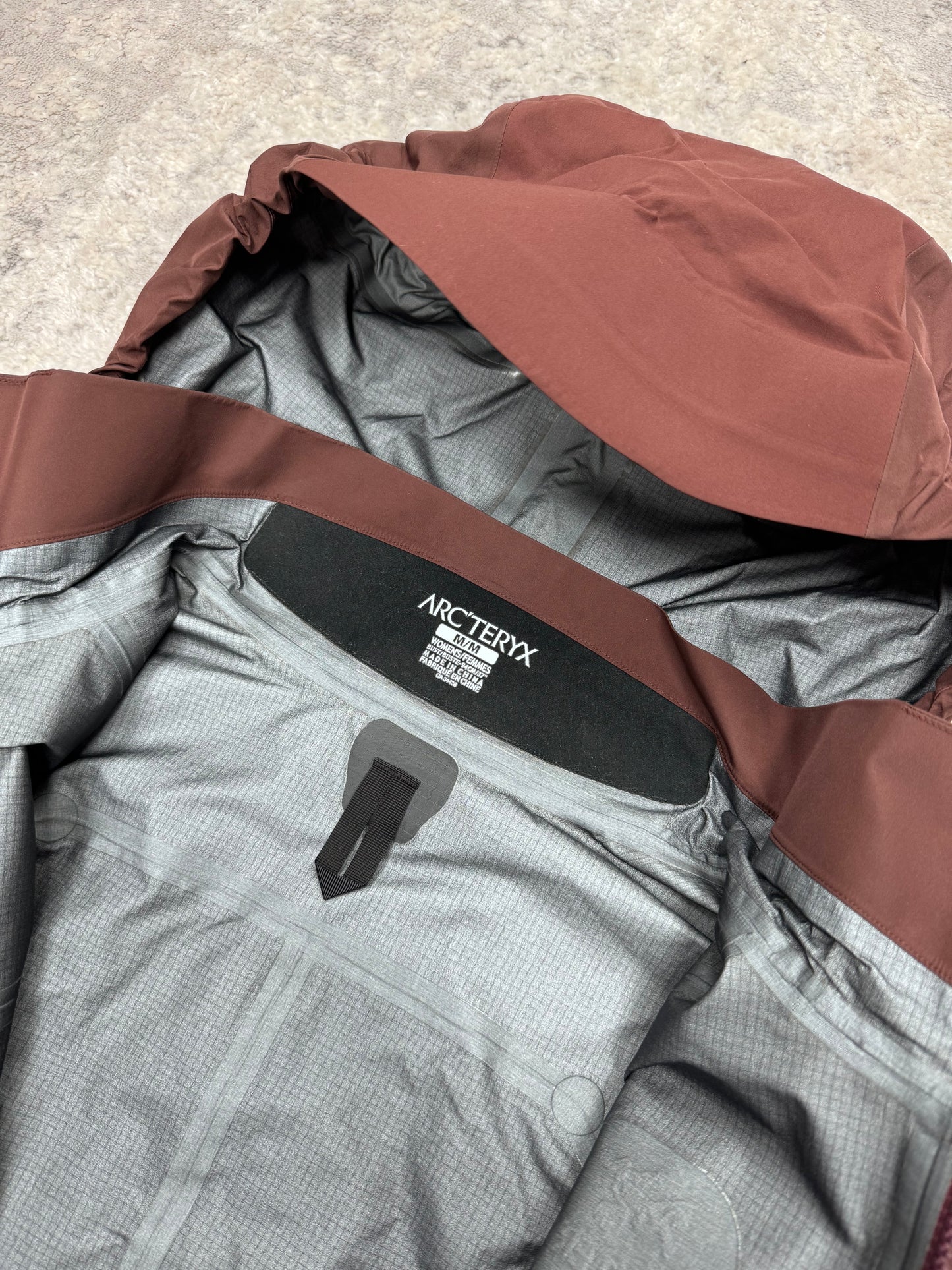 Arcteryx beta AR women’s (M)