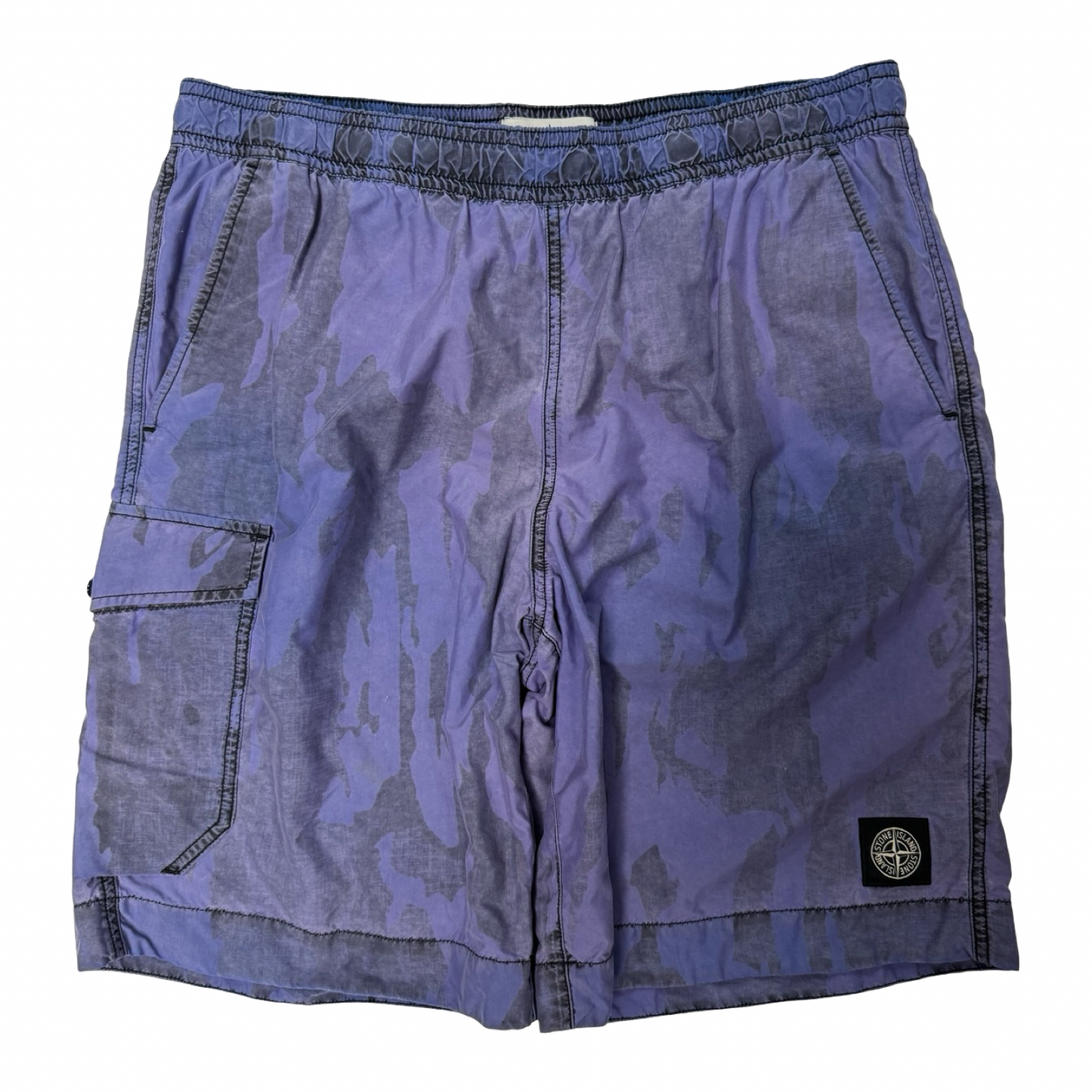 Stone island camo shorts (L)