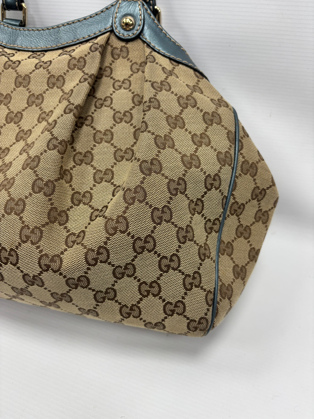 Gucci sukey medium tote bag