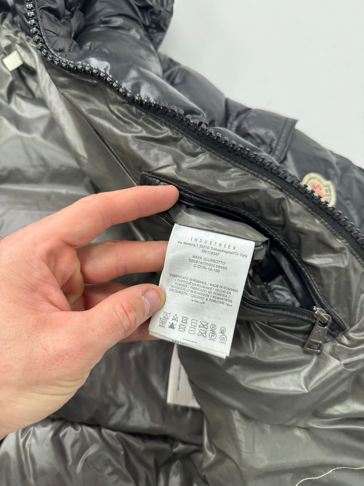 Moncler maya Giubbotto down jacket (M)