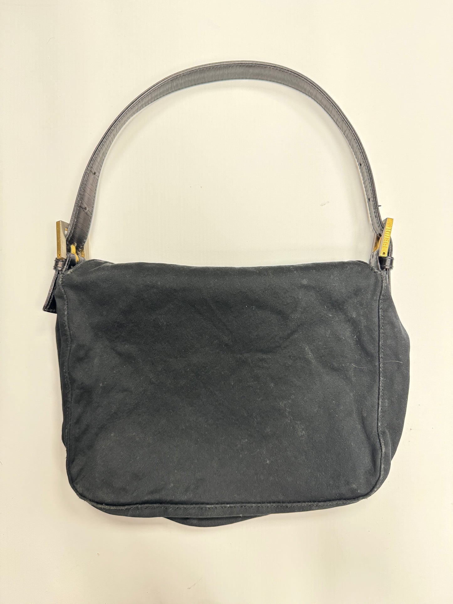 Fendi mamma baguette shoulder bag (OS)