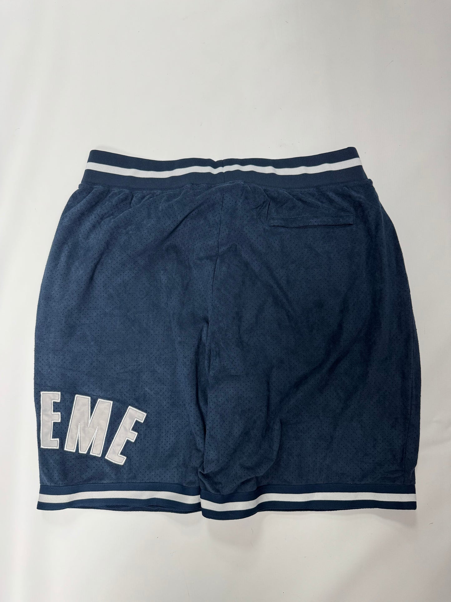 Supreme cotton jogger shorts (L)