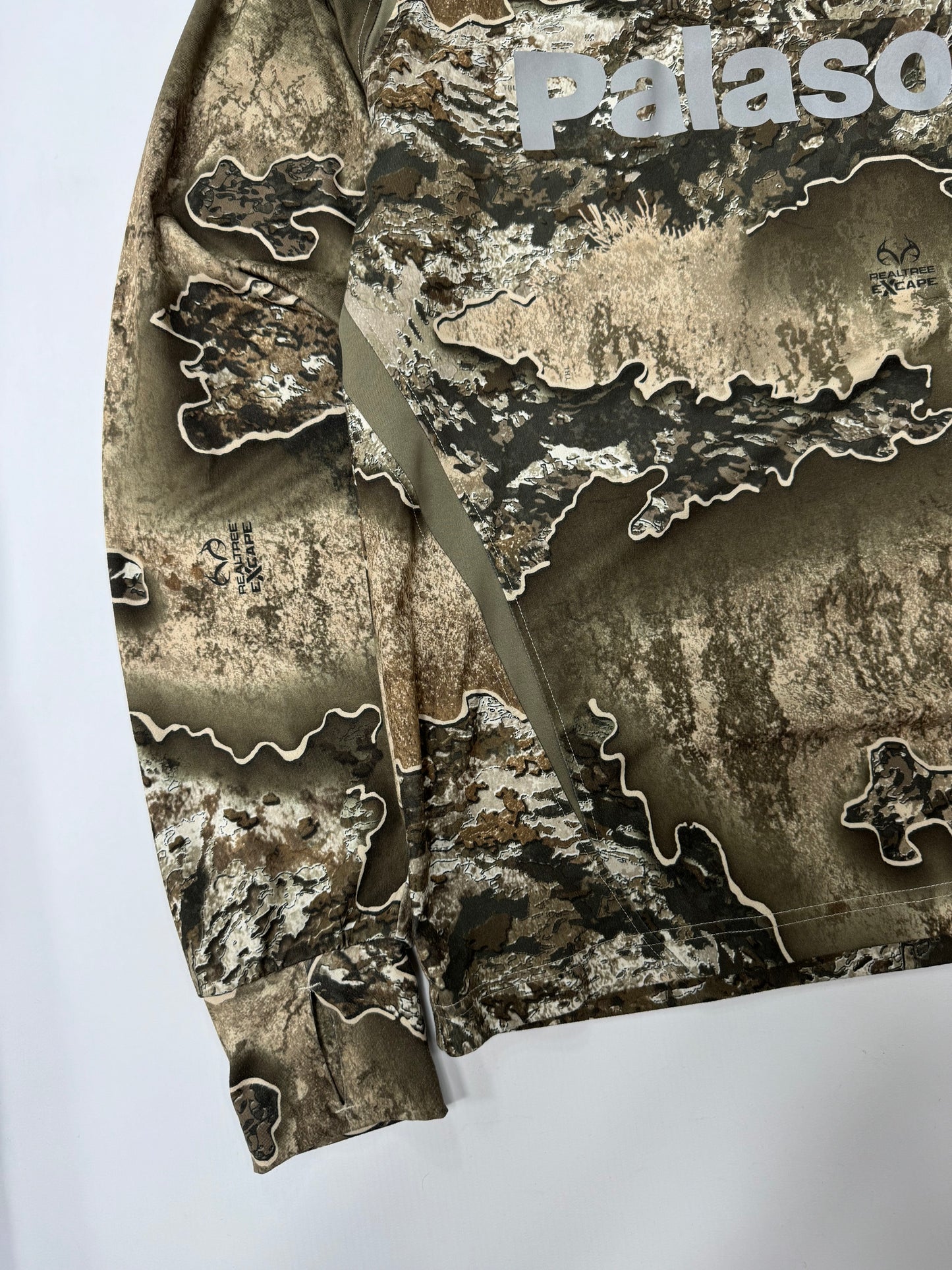 Palace real tree trail runner long sleeve top (L)