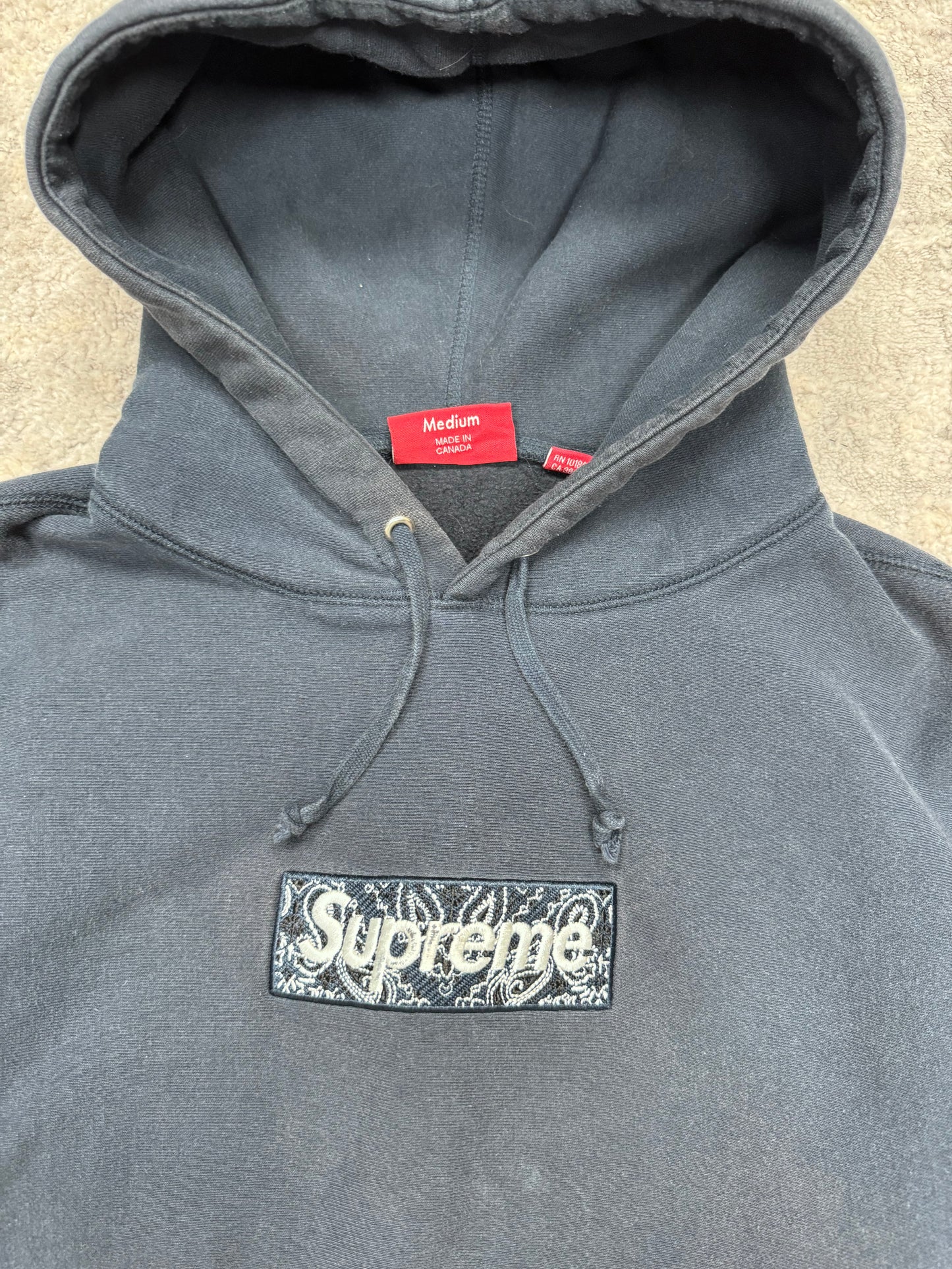 Supreme bandana box logo hoodie (M)