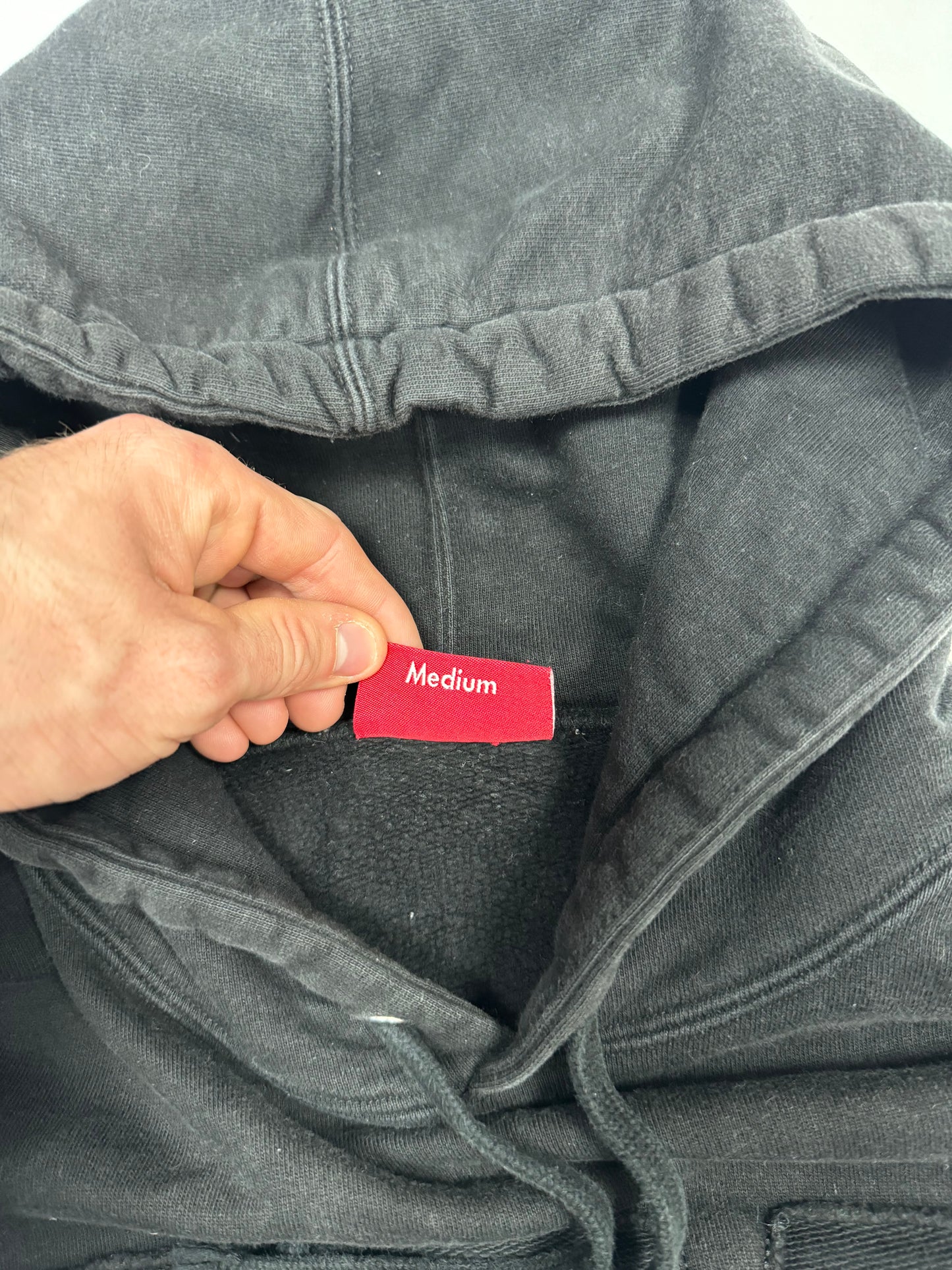 Supreme spell out hoodie (M)