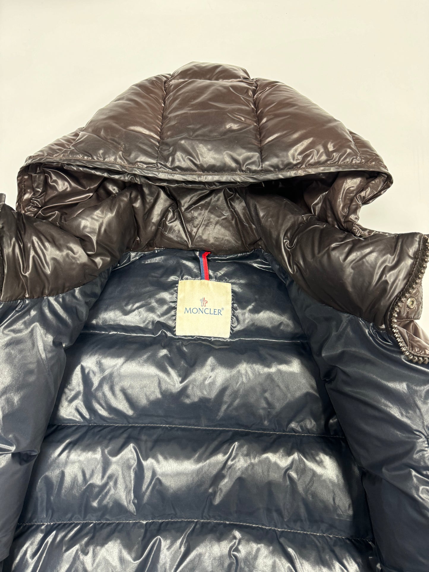 Moncler maya jacket (M)