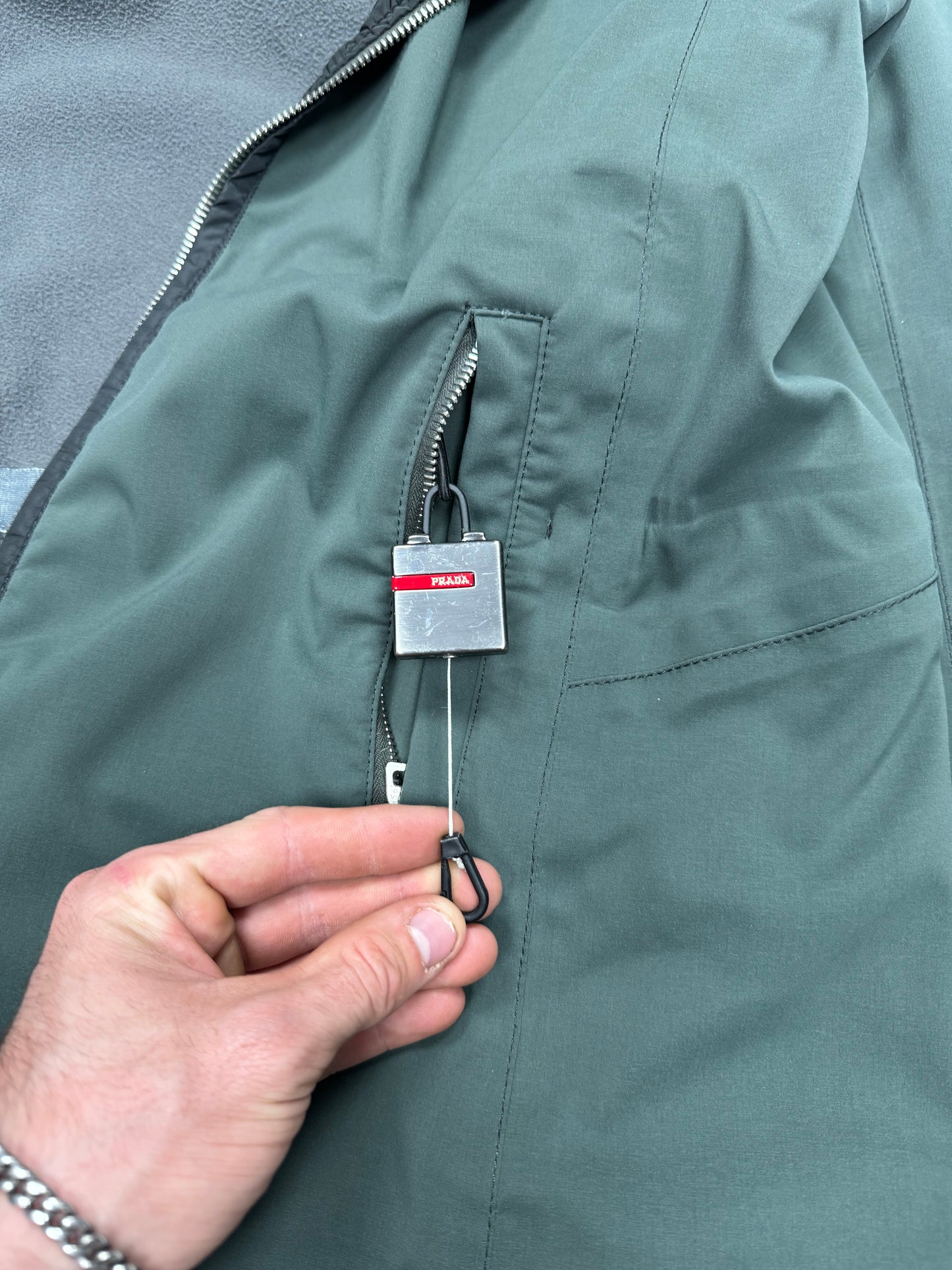 Prada sport goretex soft shell jacket (M)