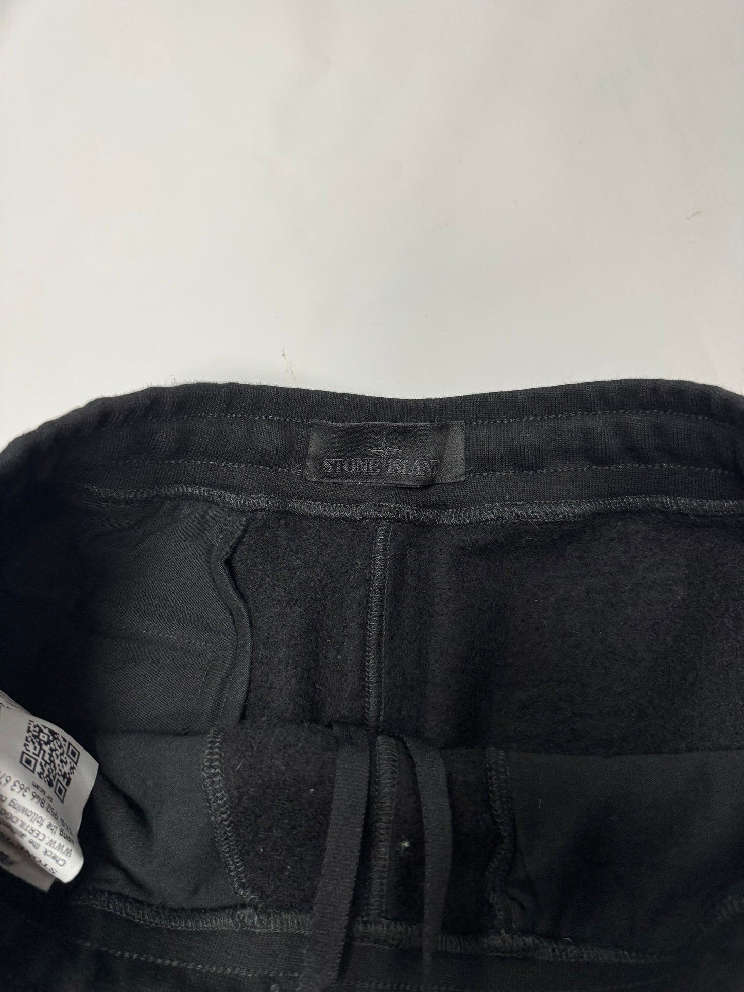 Stone island shadow project shorts (L)