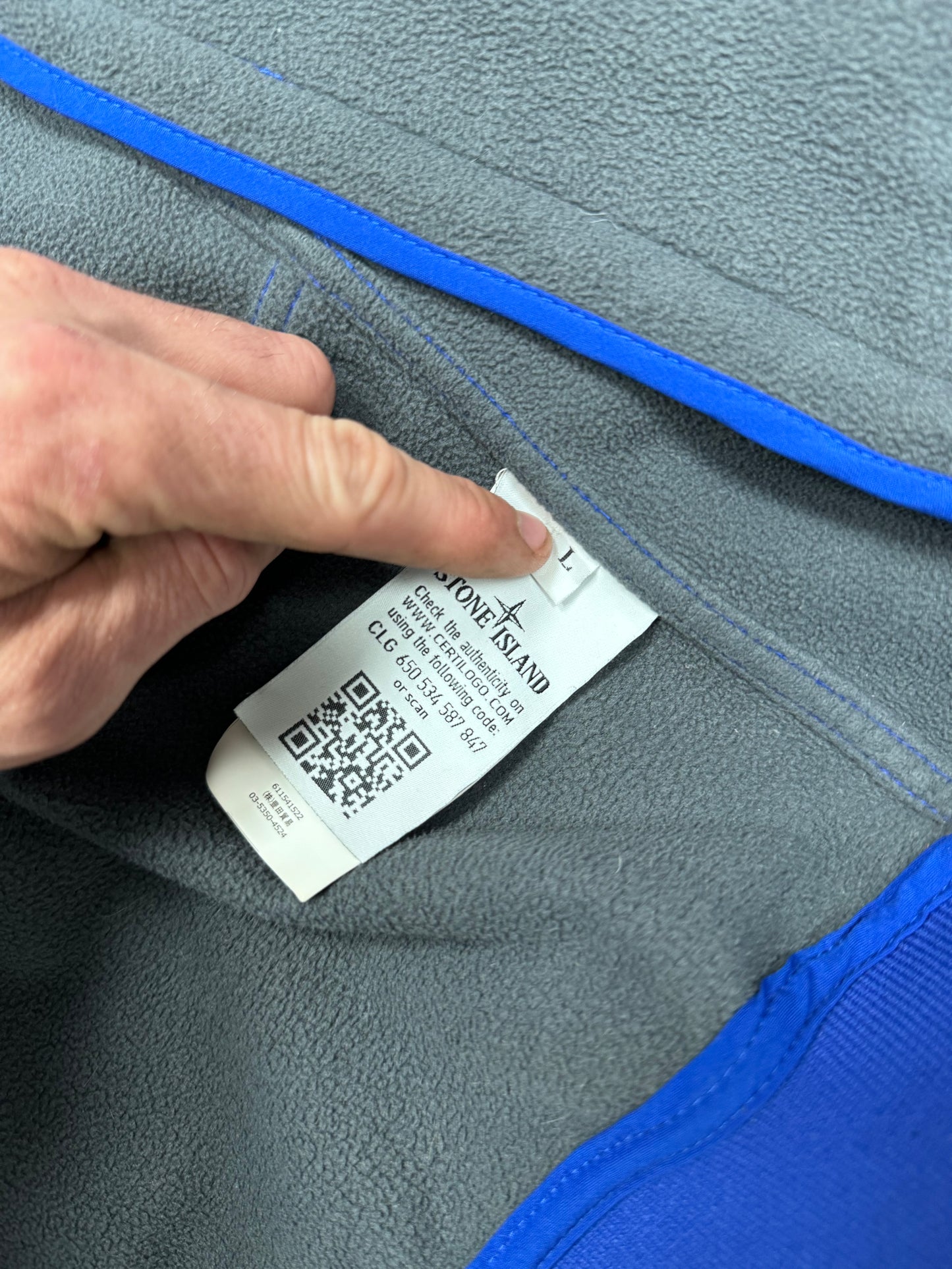 Stone island soft shell R jacket (L)