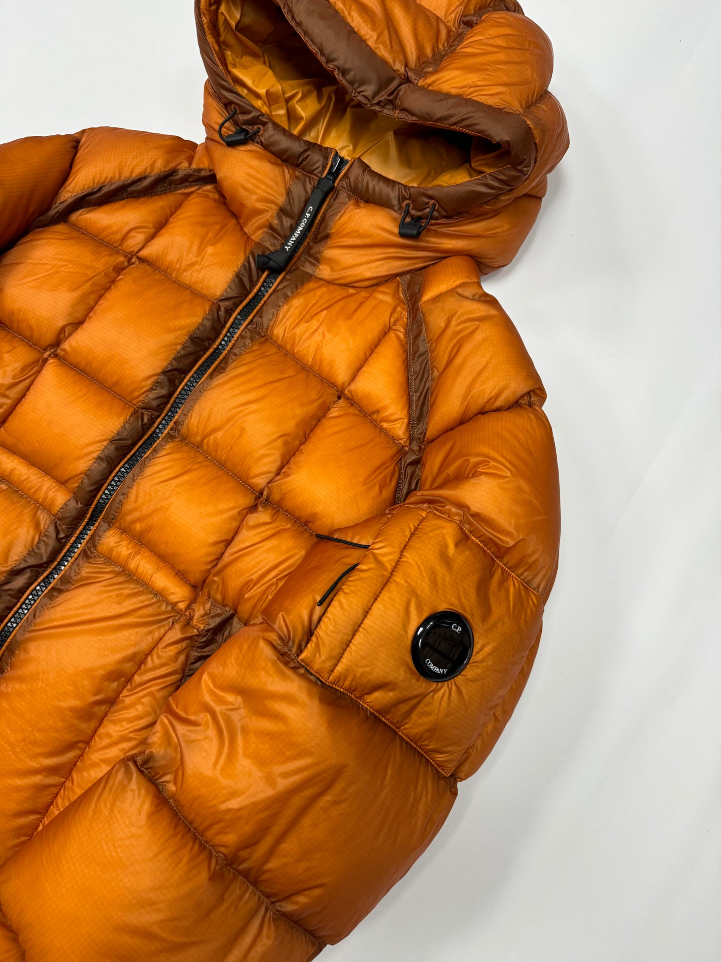 Cp company DD shell down jacket (L)