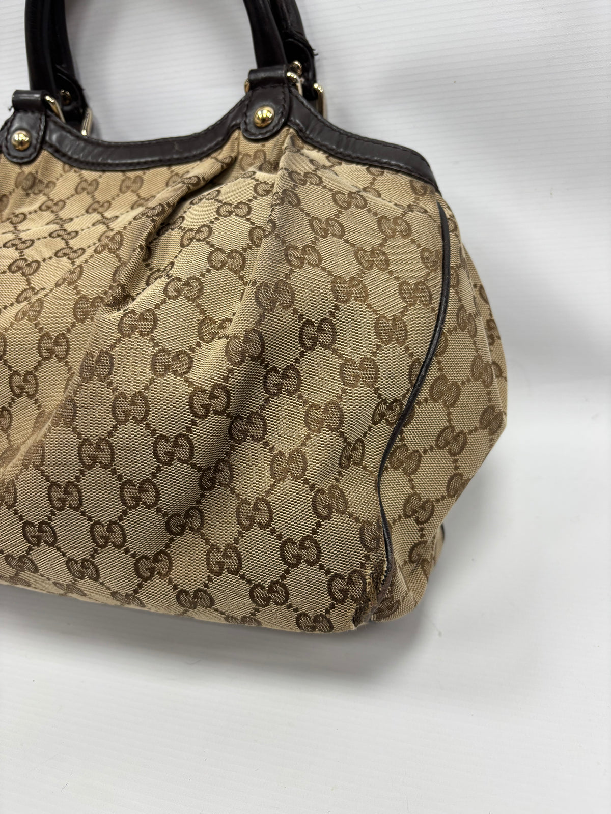 Gucci sukey medium tote bag