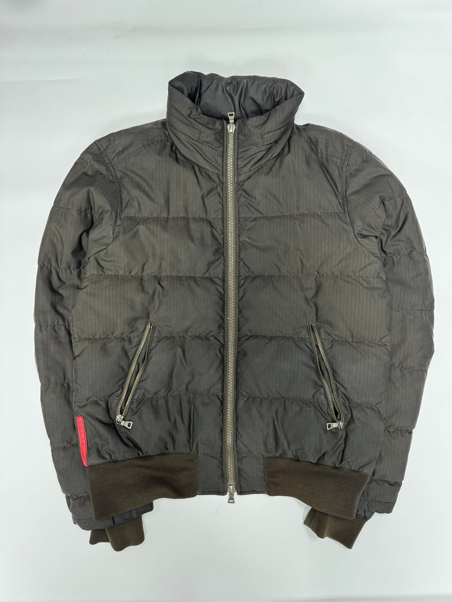 Prada sport puffer jacket (M)
