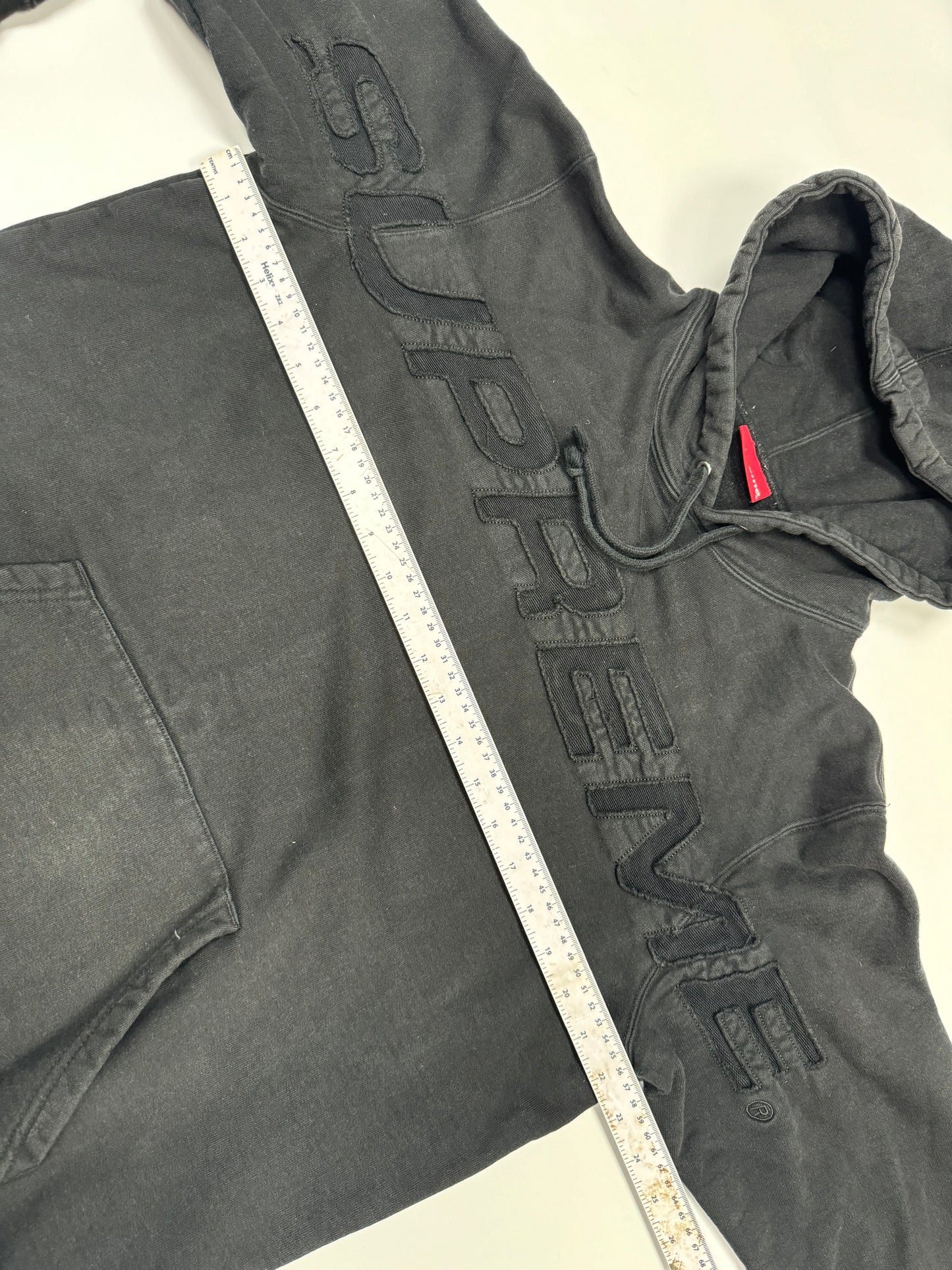 Supreme spell out hoodie (M)