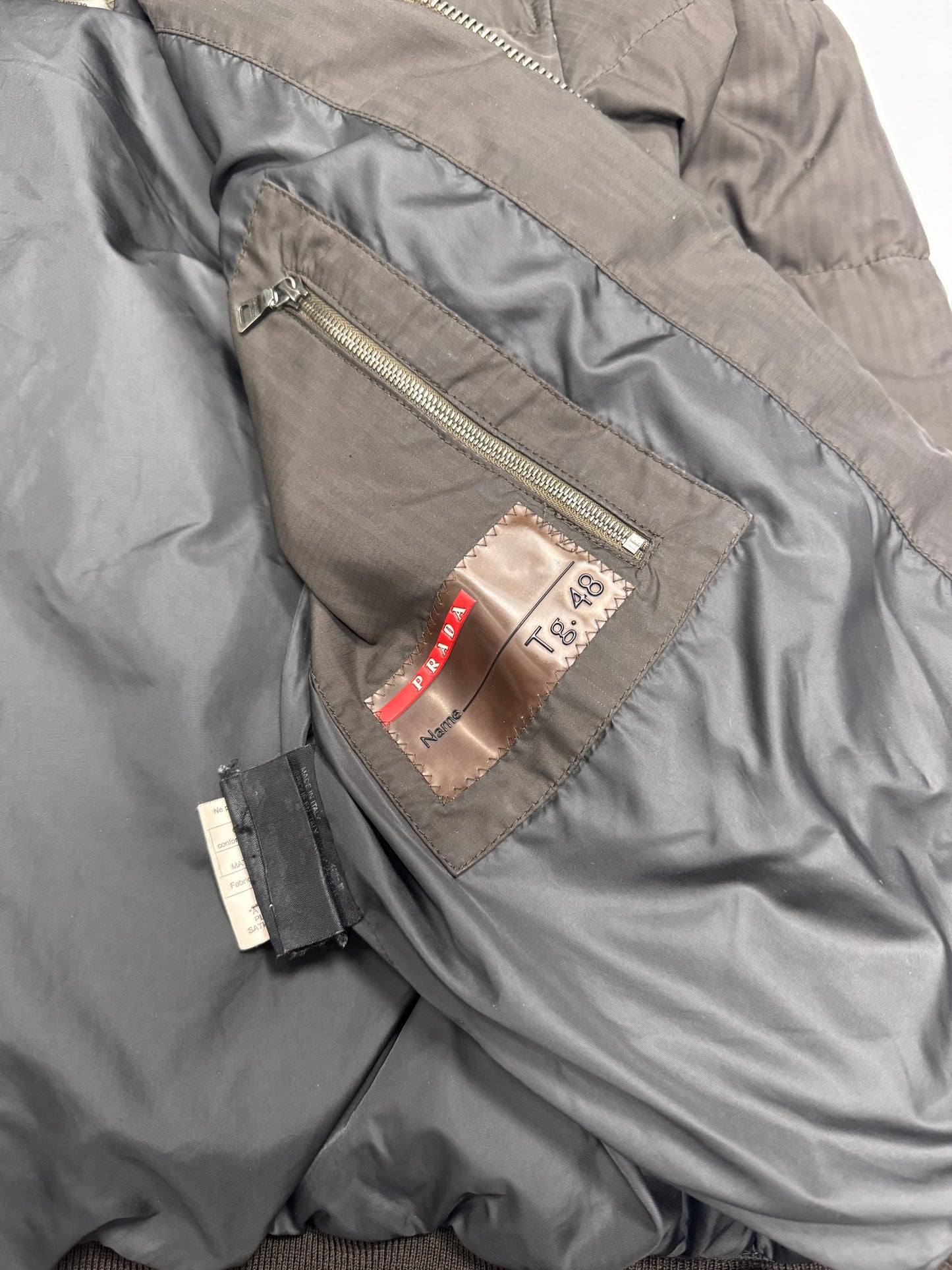 Prada sport puffer jacket (M)