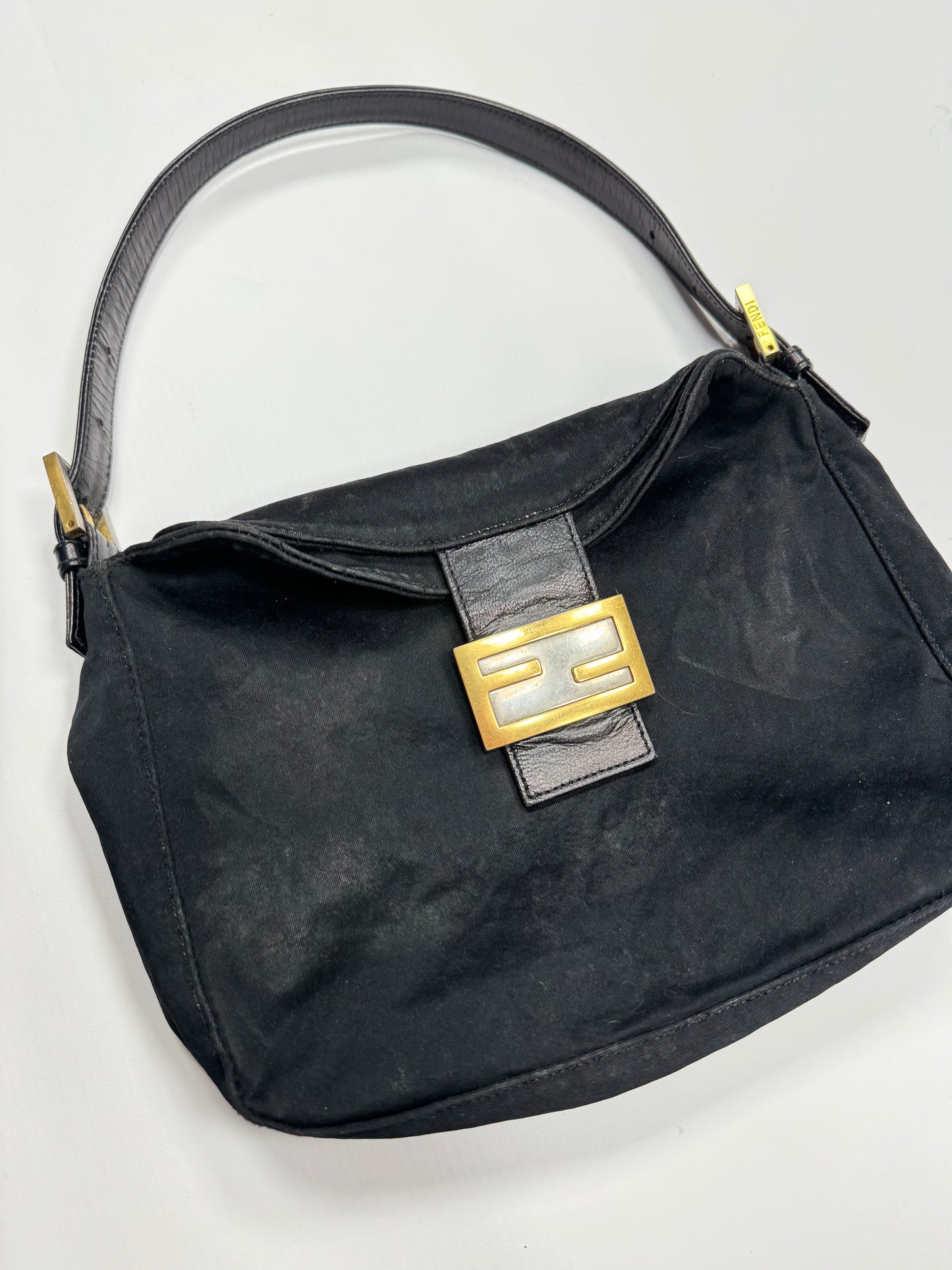 Fendi mamma baguette shoulder bag (OS)