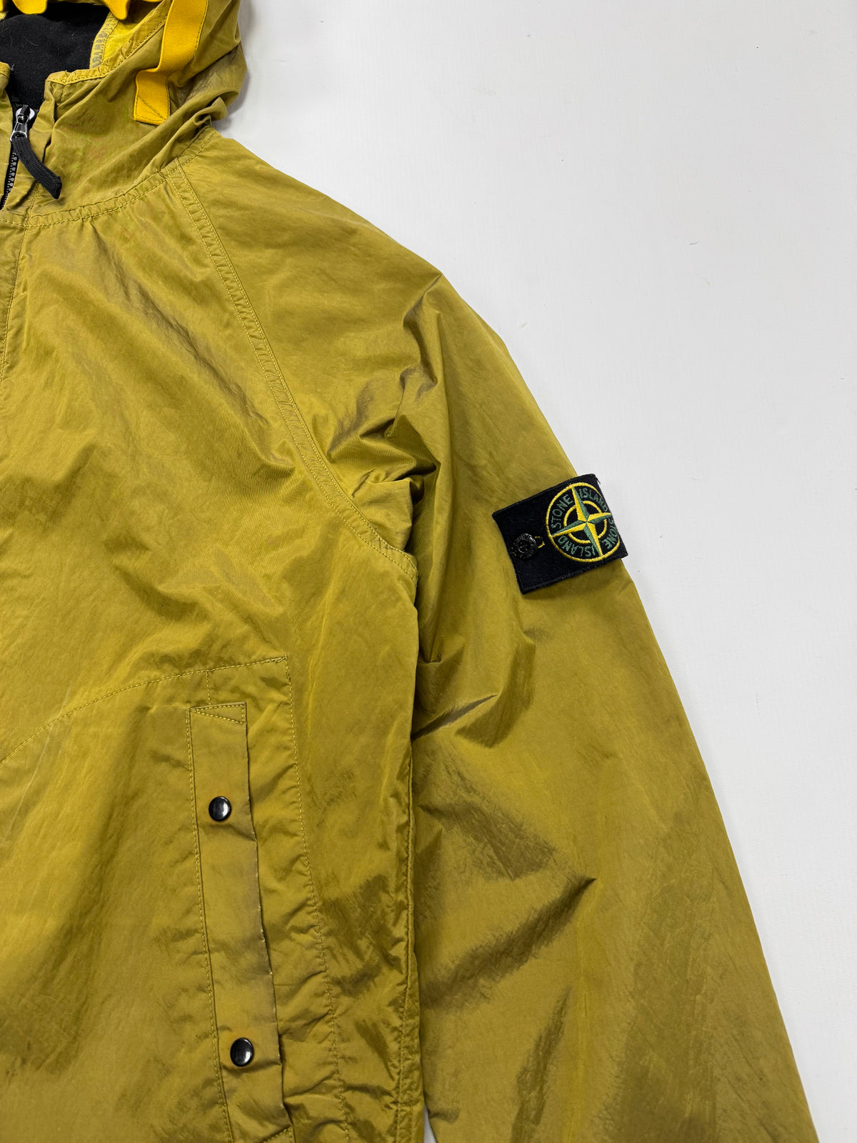 Stone island nylon hooded jacket ( M)